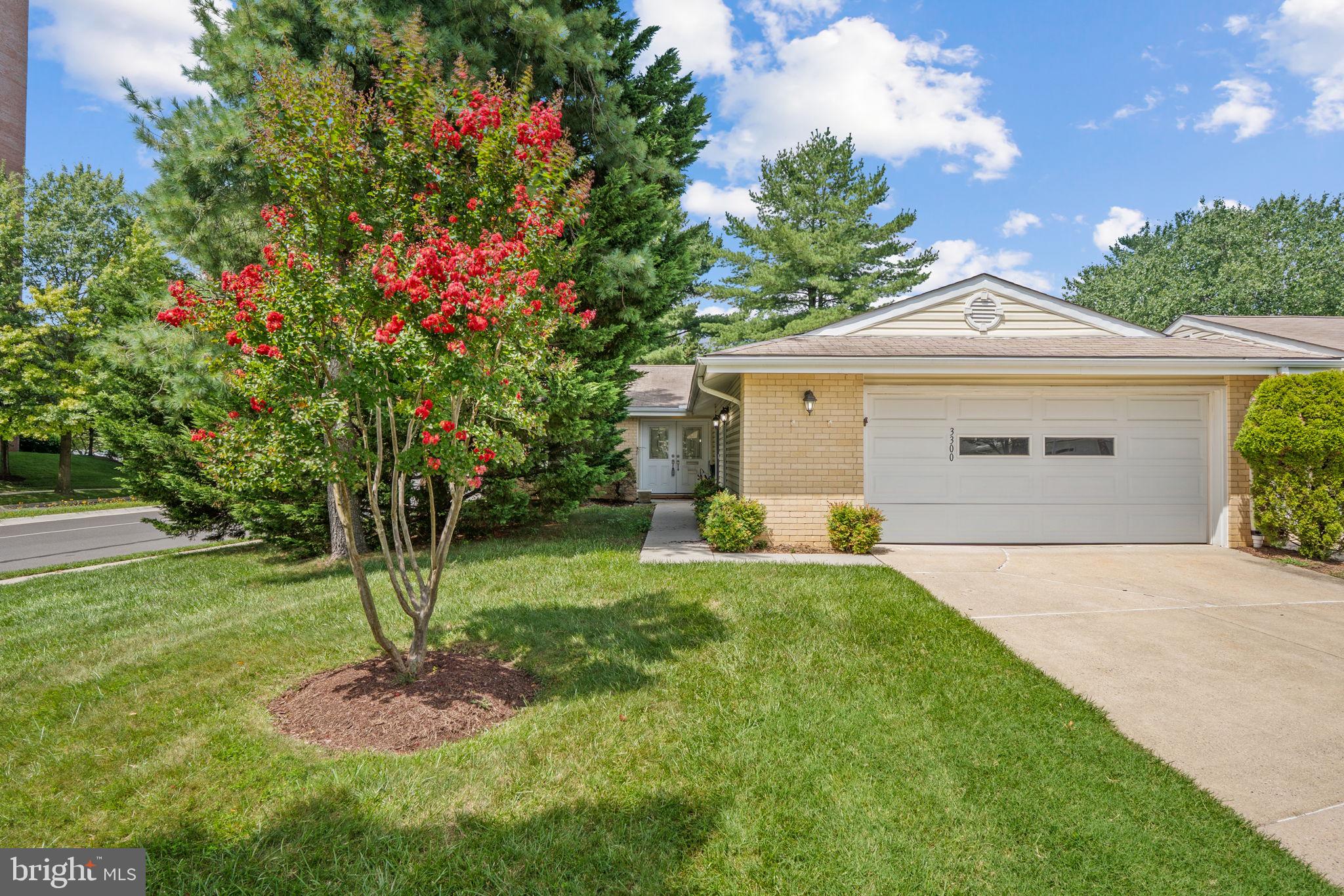 ROSSMOOR MUTUAL #16 - Residential