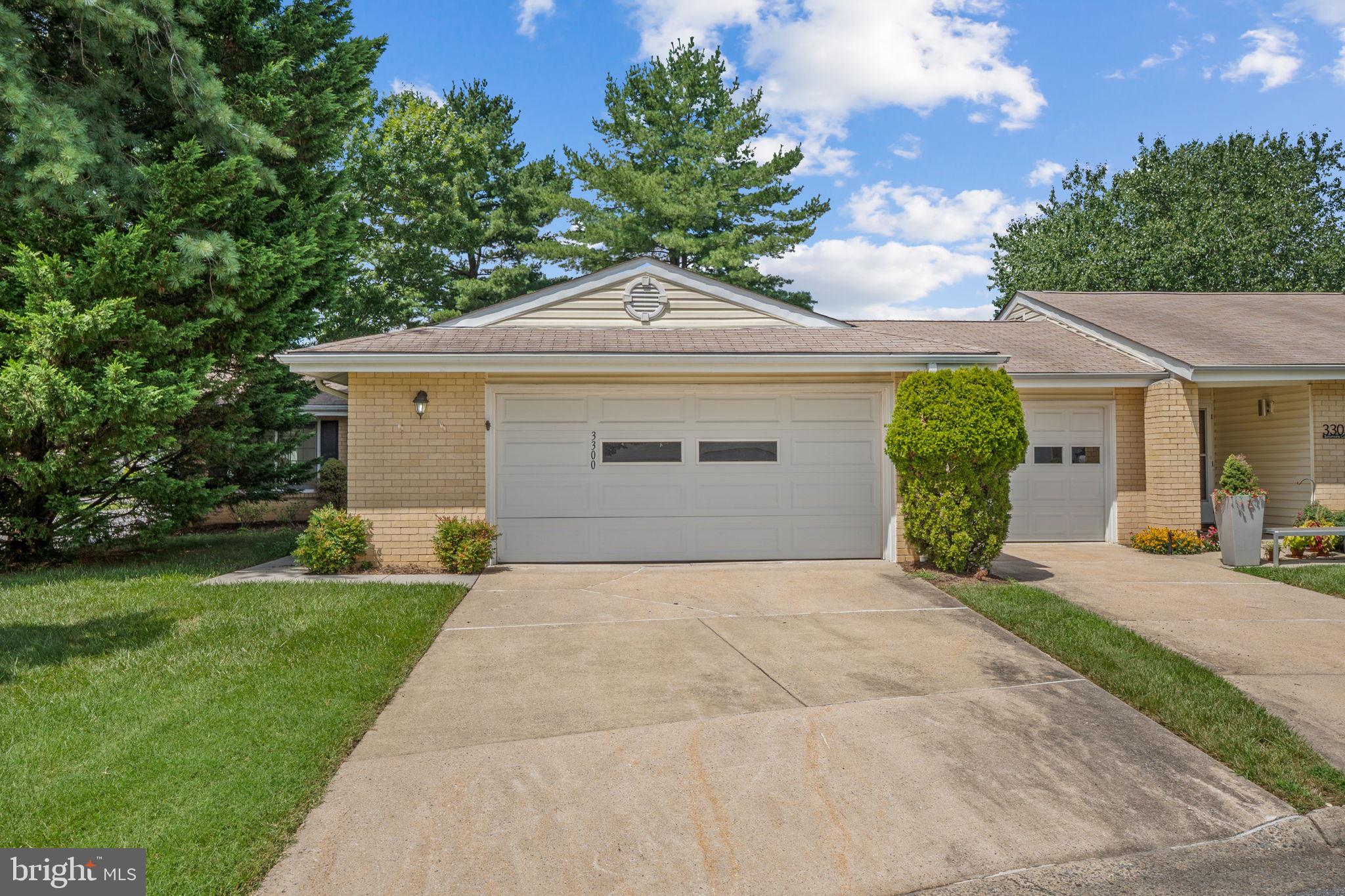 ROSSMOOR MUTUAL #16 - Residential