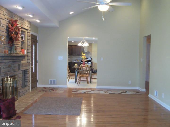 810 HUGHES DRIVE