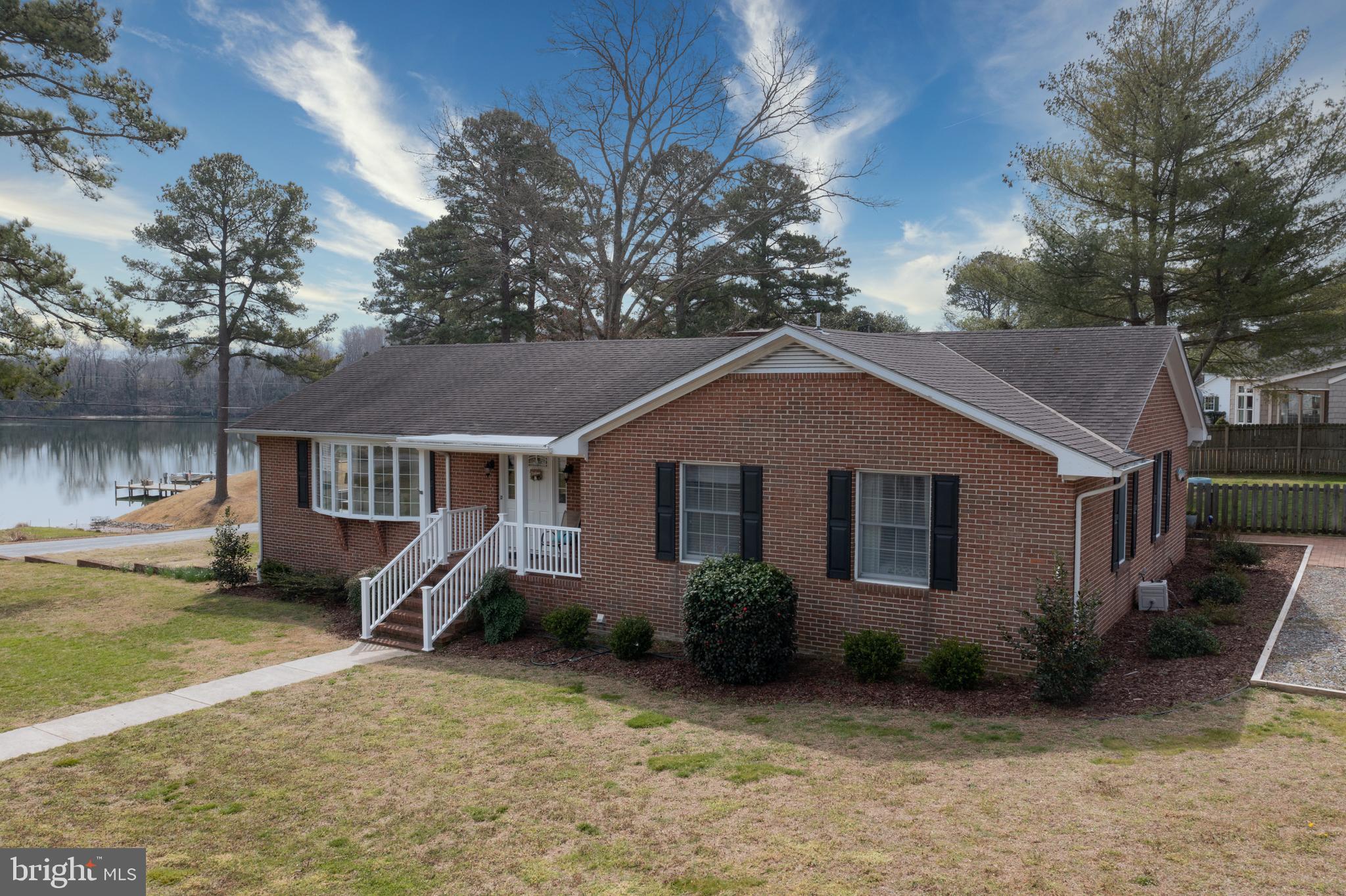 72 NIMCOCK ROAD