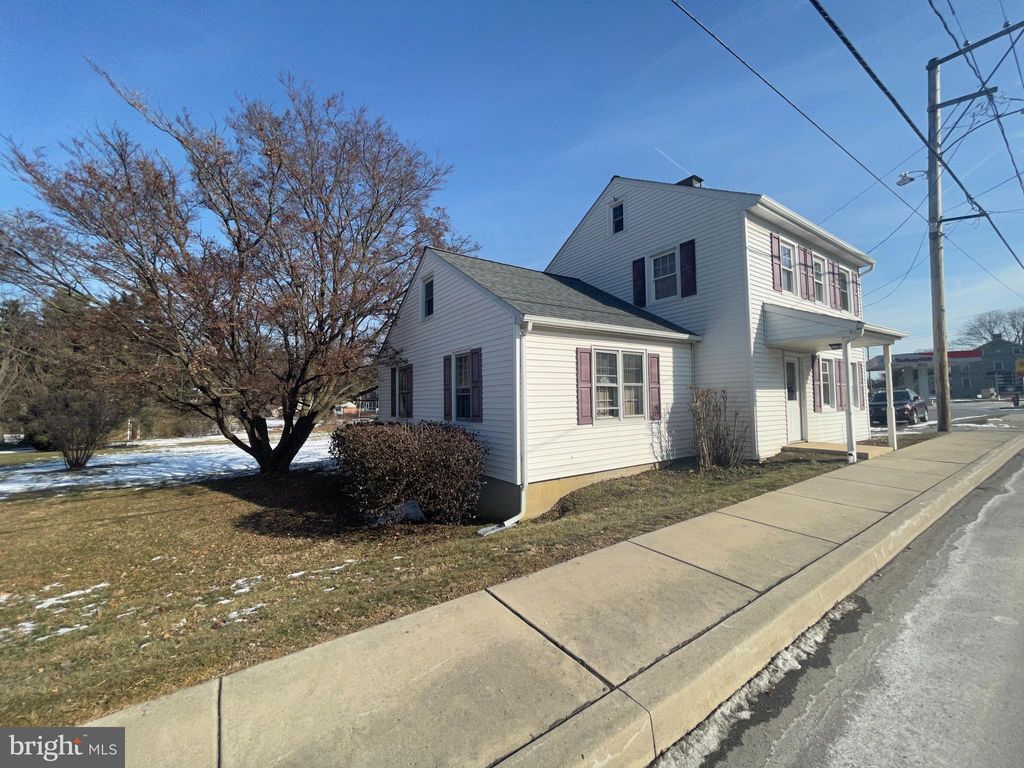 Photo of 857 Village Road, LANCASTER, PA 17602 (MLS # PALA2079508)
