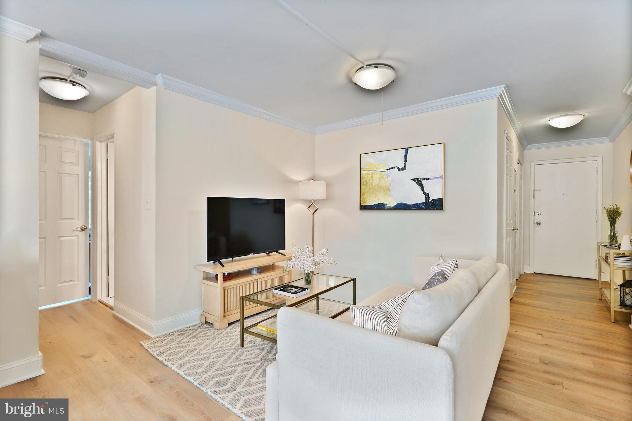 1330 NEW HAMPSHIRE AVENUE NW 215