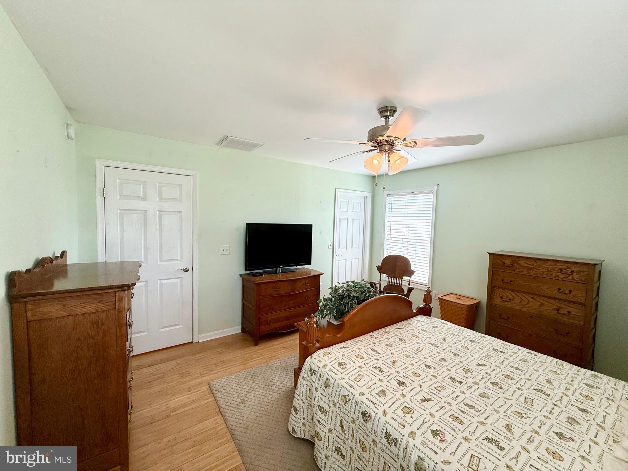 MANCHESTER MANOR - Residential