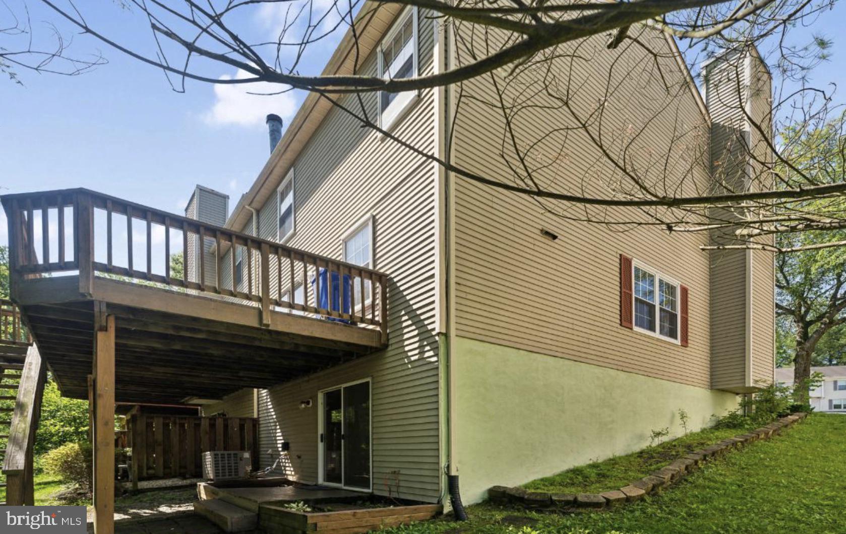 ELLICOTTS CHOICE - Residential Lease