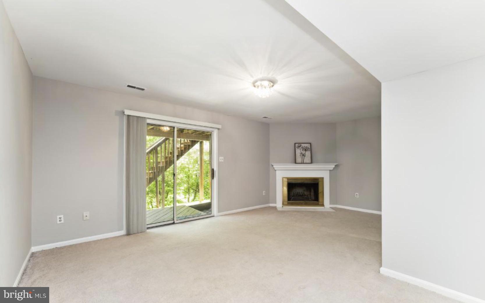 ELLICOTTS CHOICE - Residential Lease