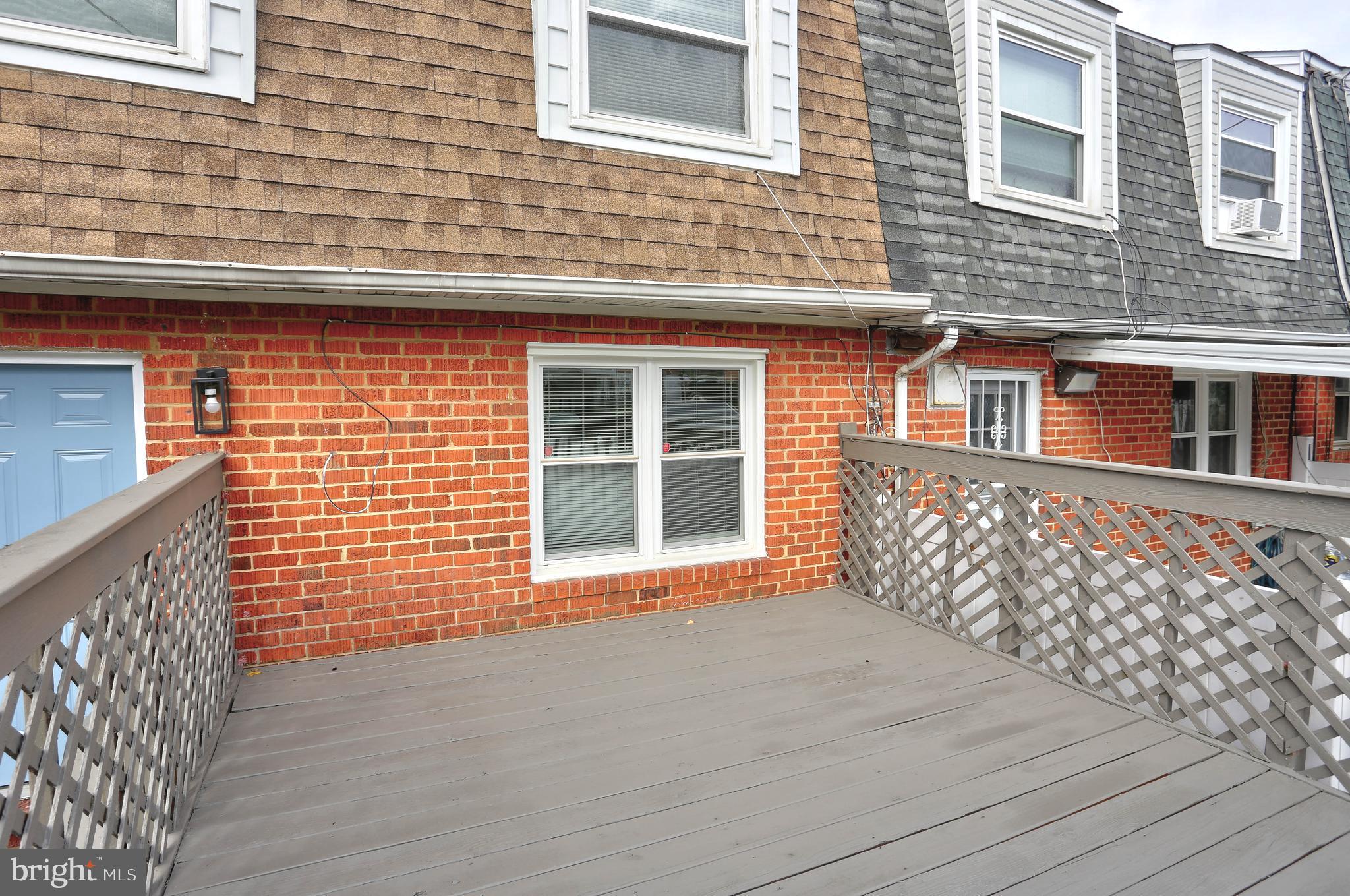 HOLLAND HILL - Residential