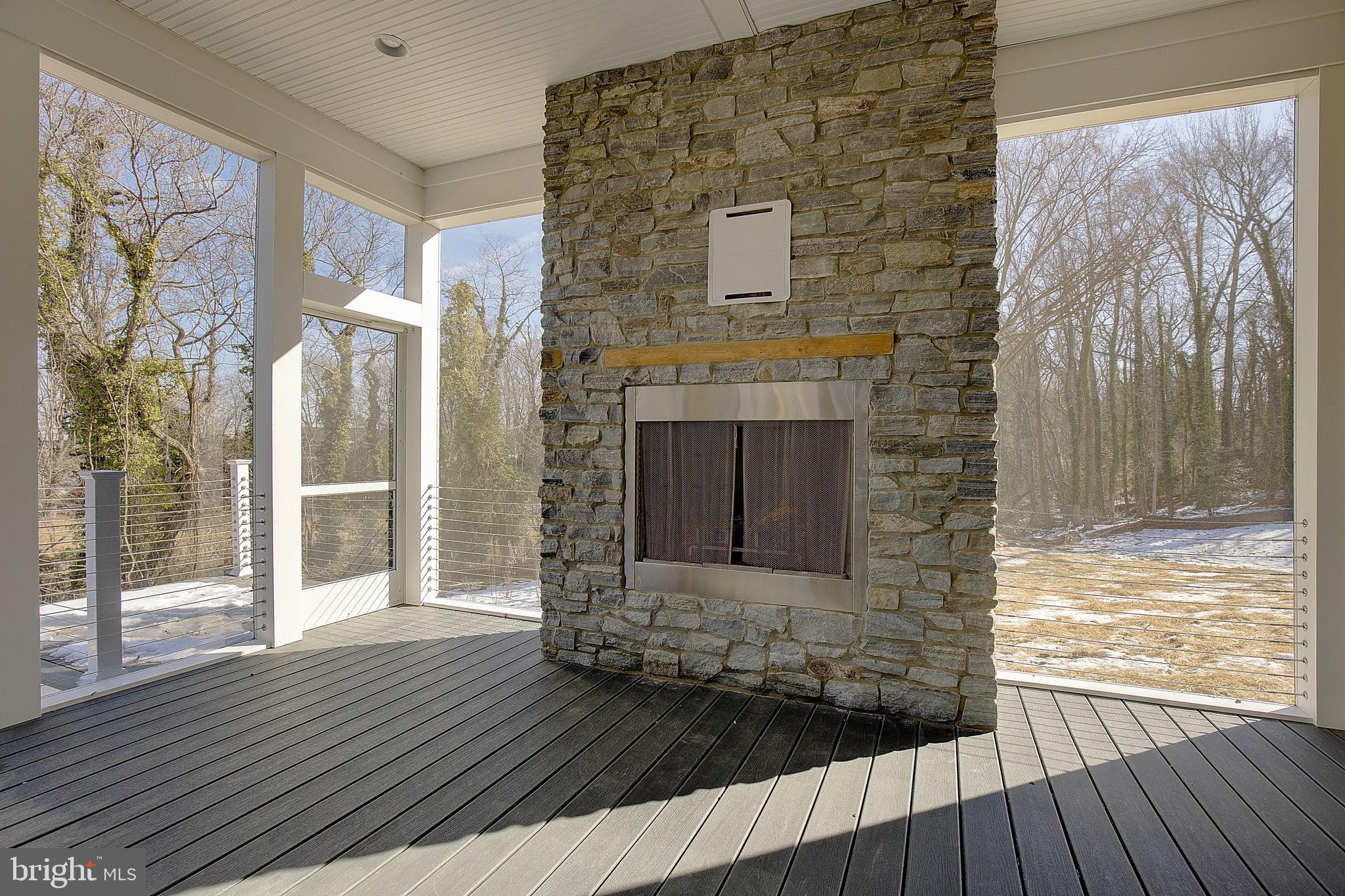 GLEN HILLS - Residential