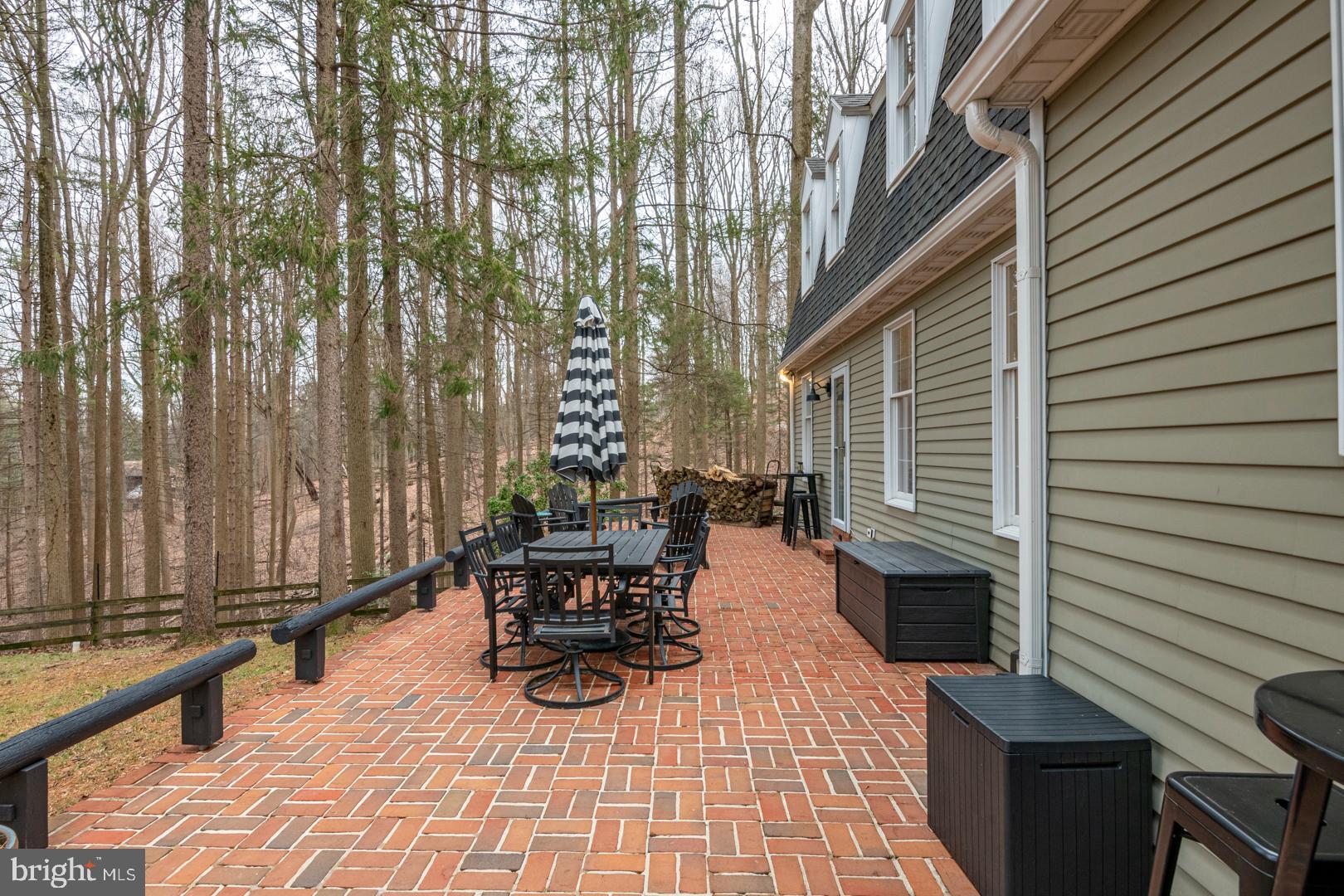 ANGELICA WOODS - Residential