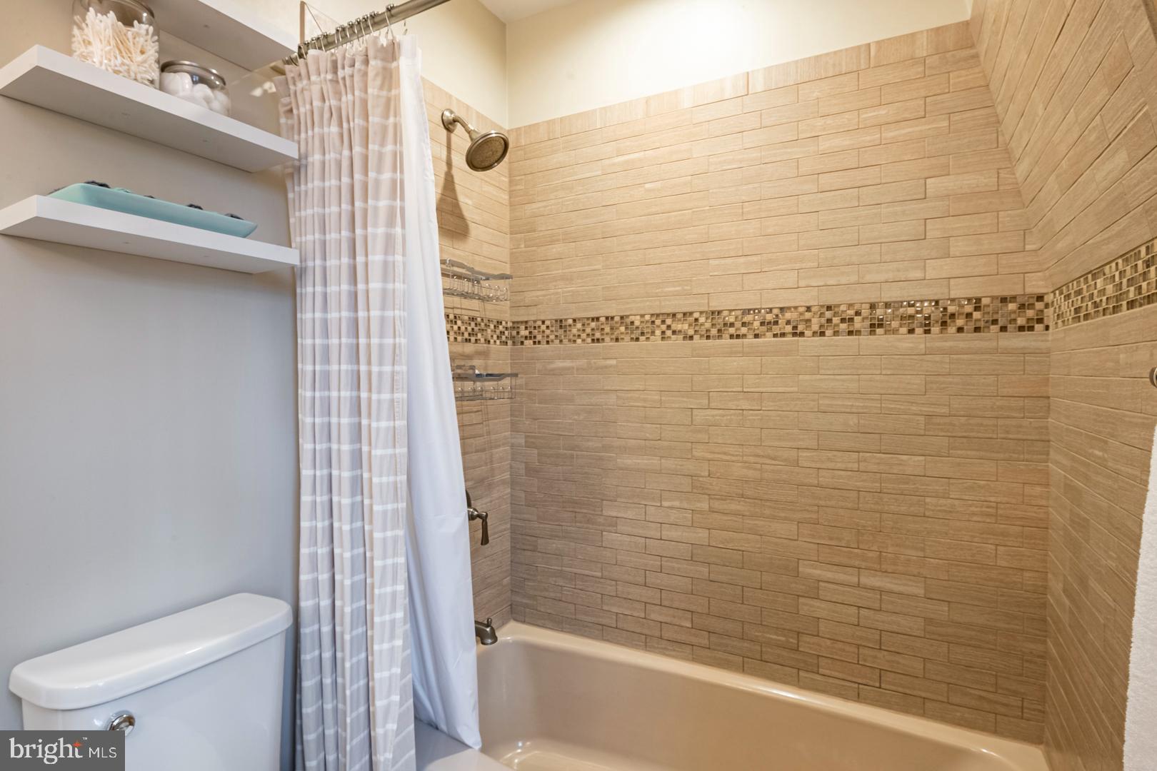 ANGELICA WOODS - Residential