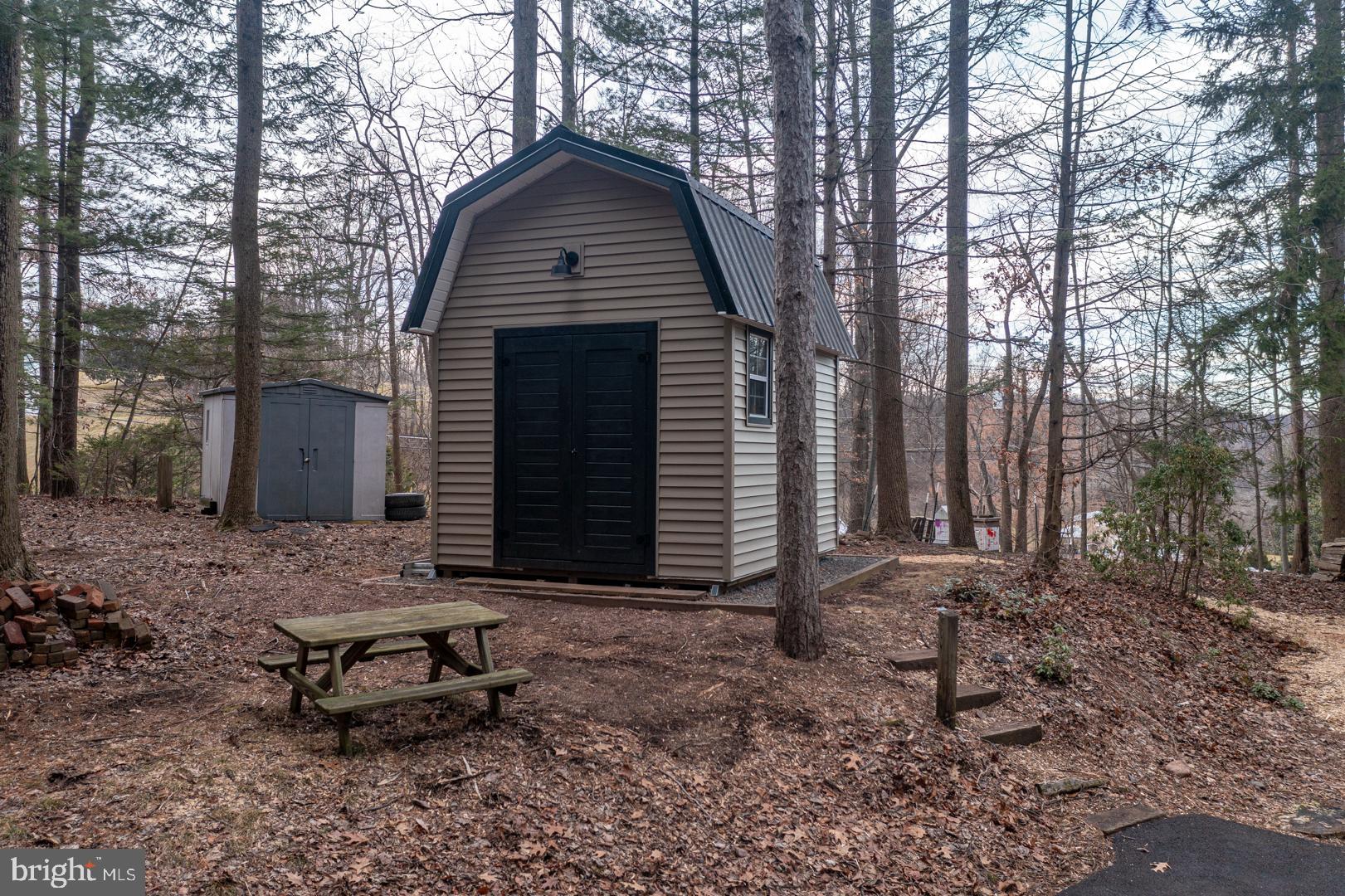 ANGELICA WOODS - Residential