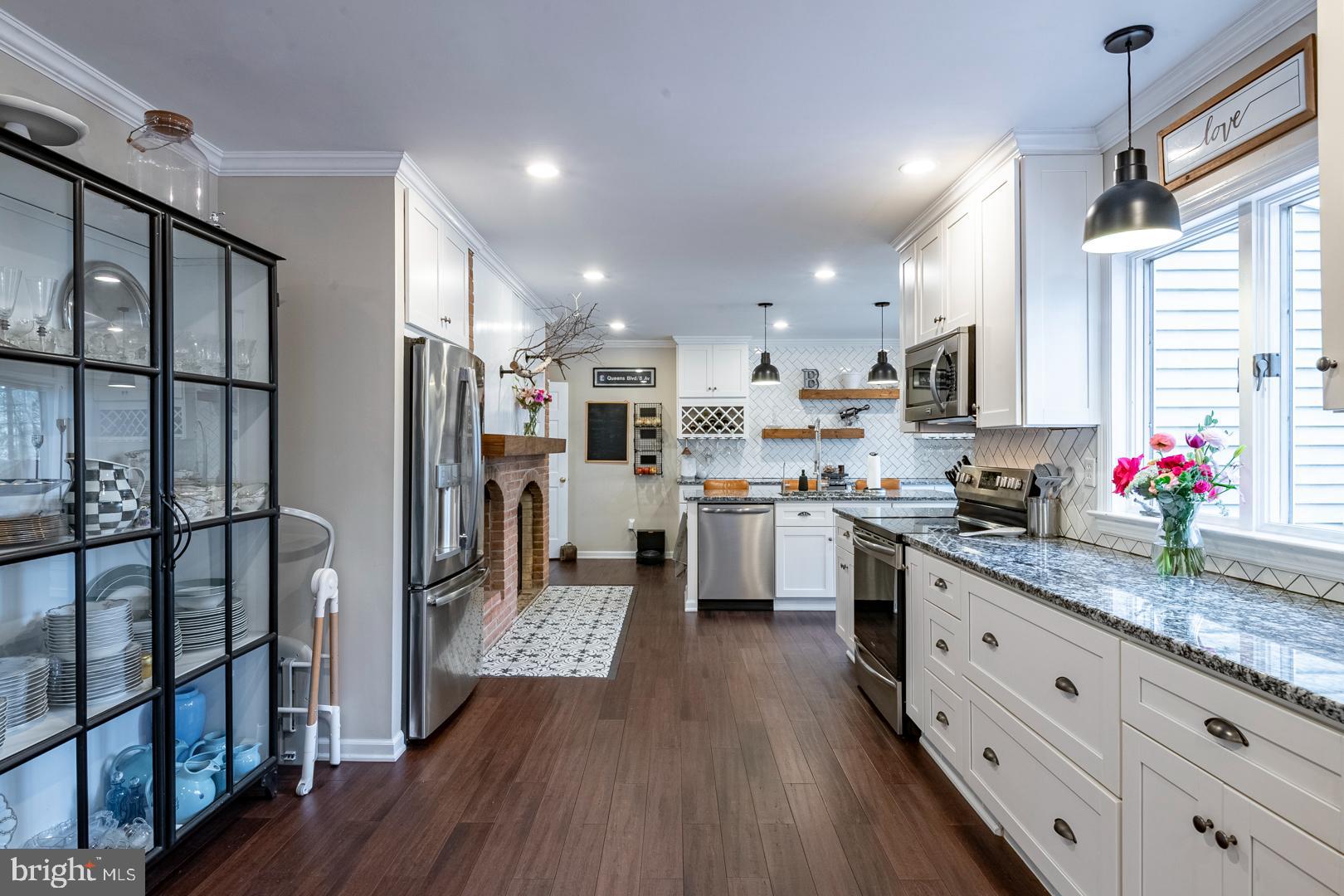 ANGELICA WOODS - Residential