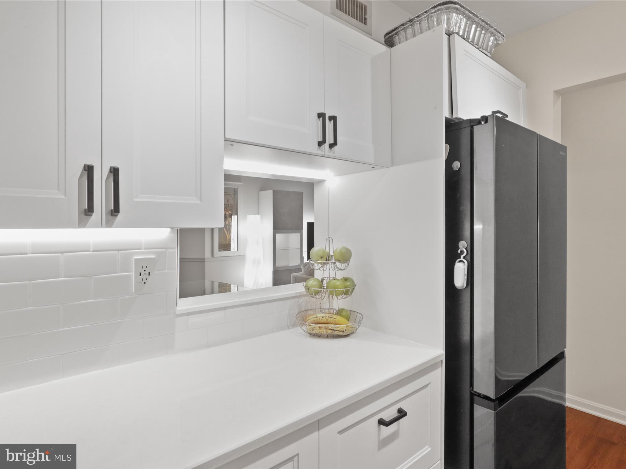 BURKE COVE - Residential Lease