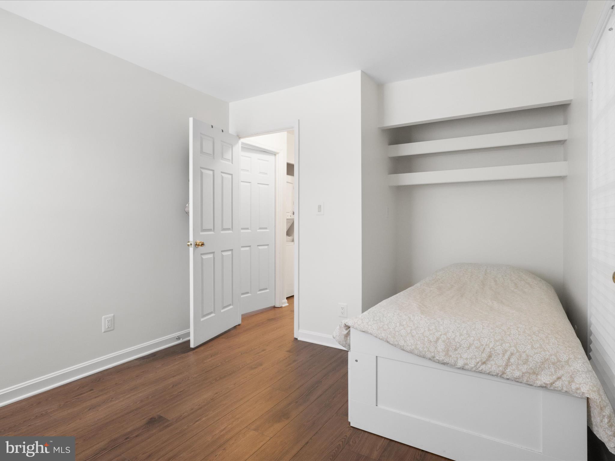 BURKE COVE - Residential Lease