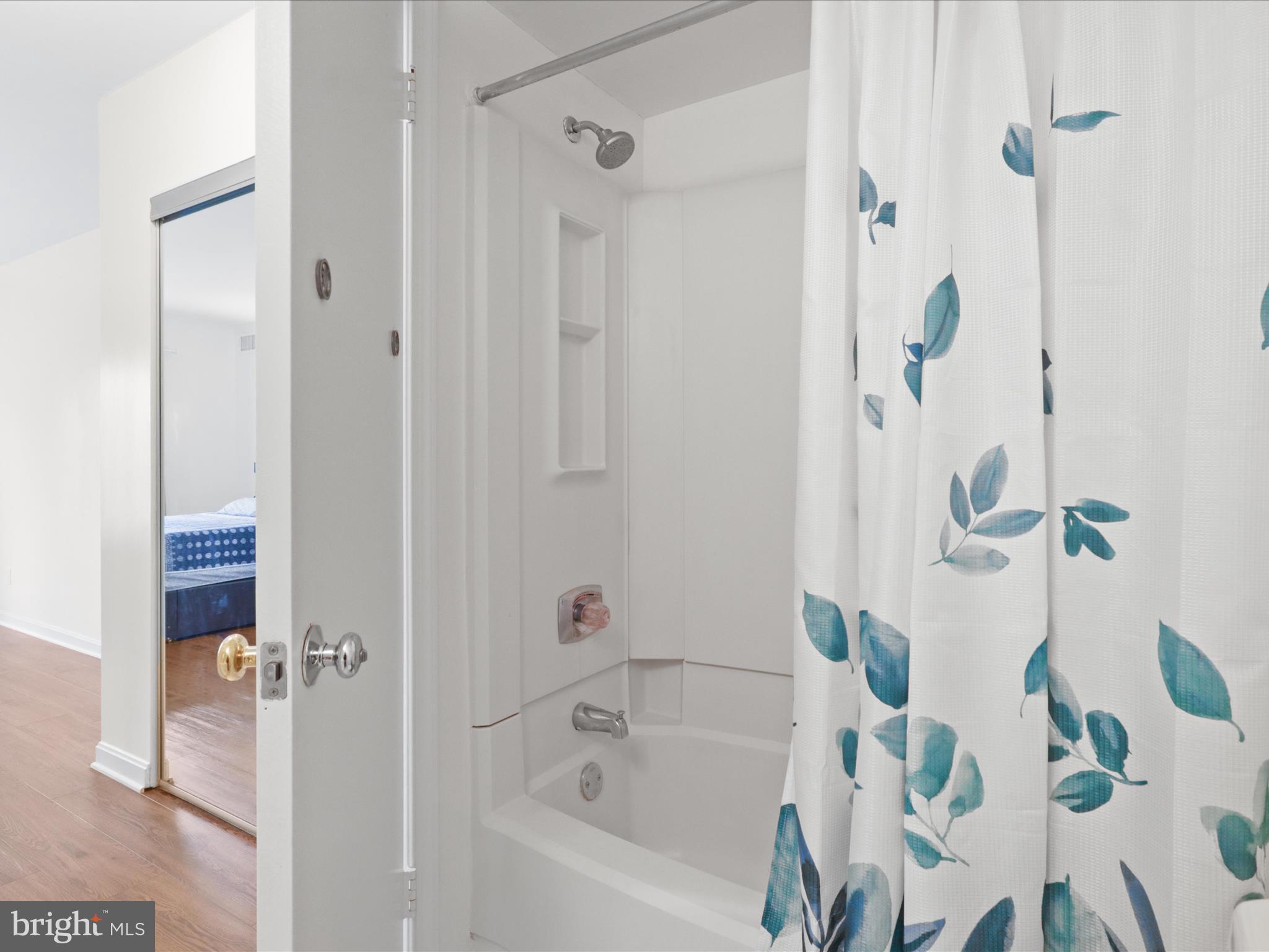 BURKE COVE - Residential Lease