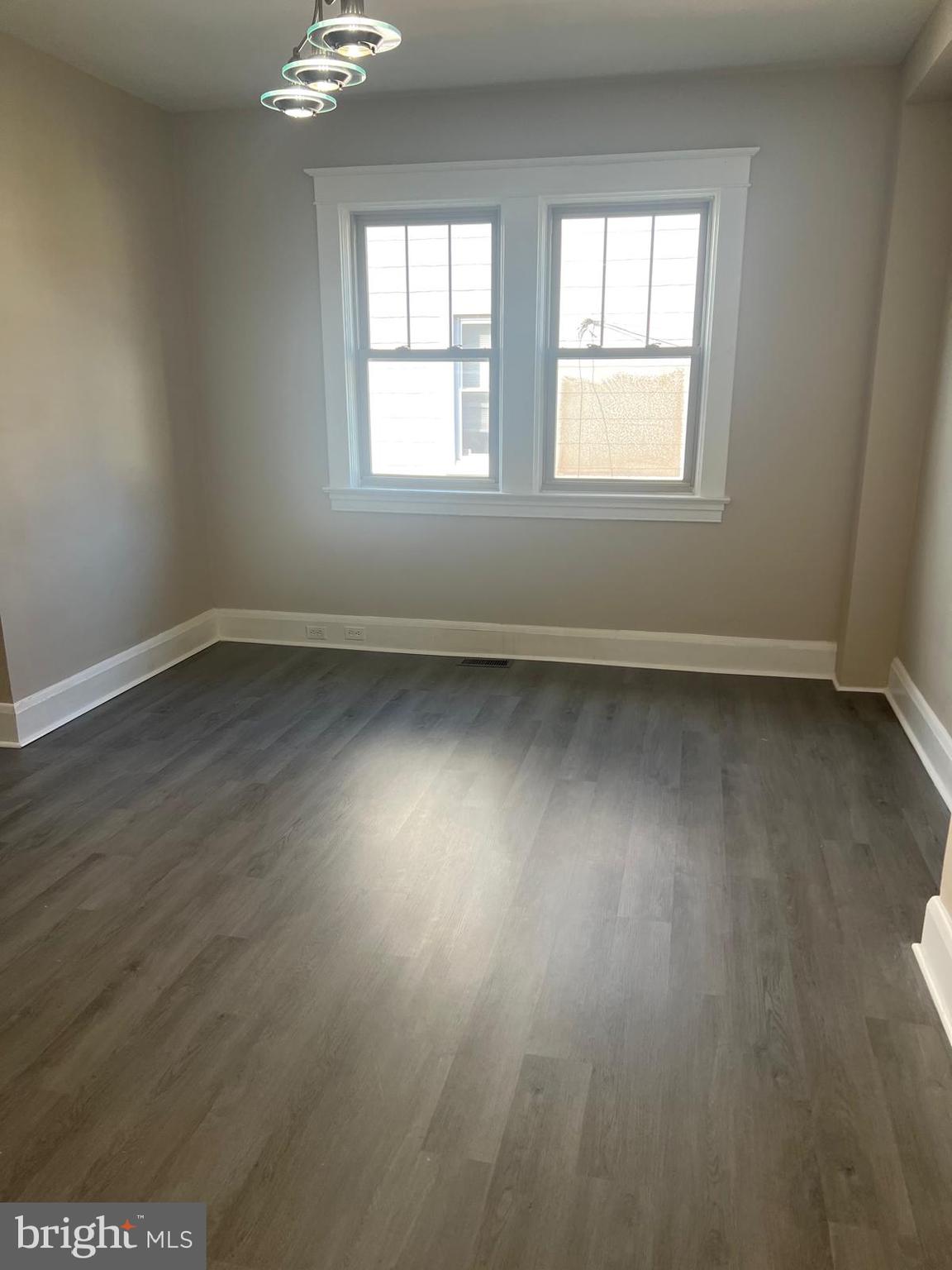 3206 E NORTHERN PARKWAY