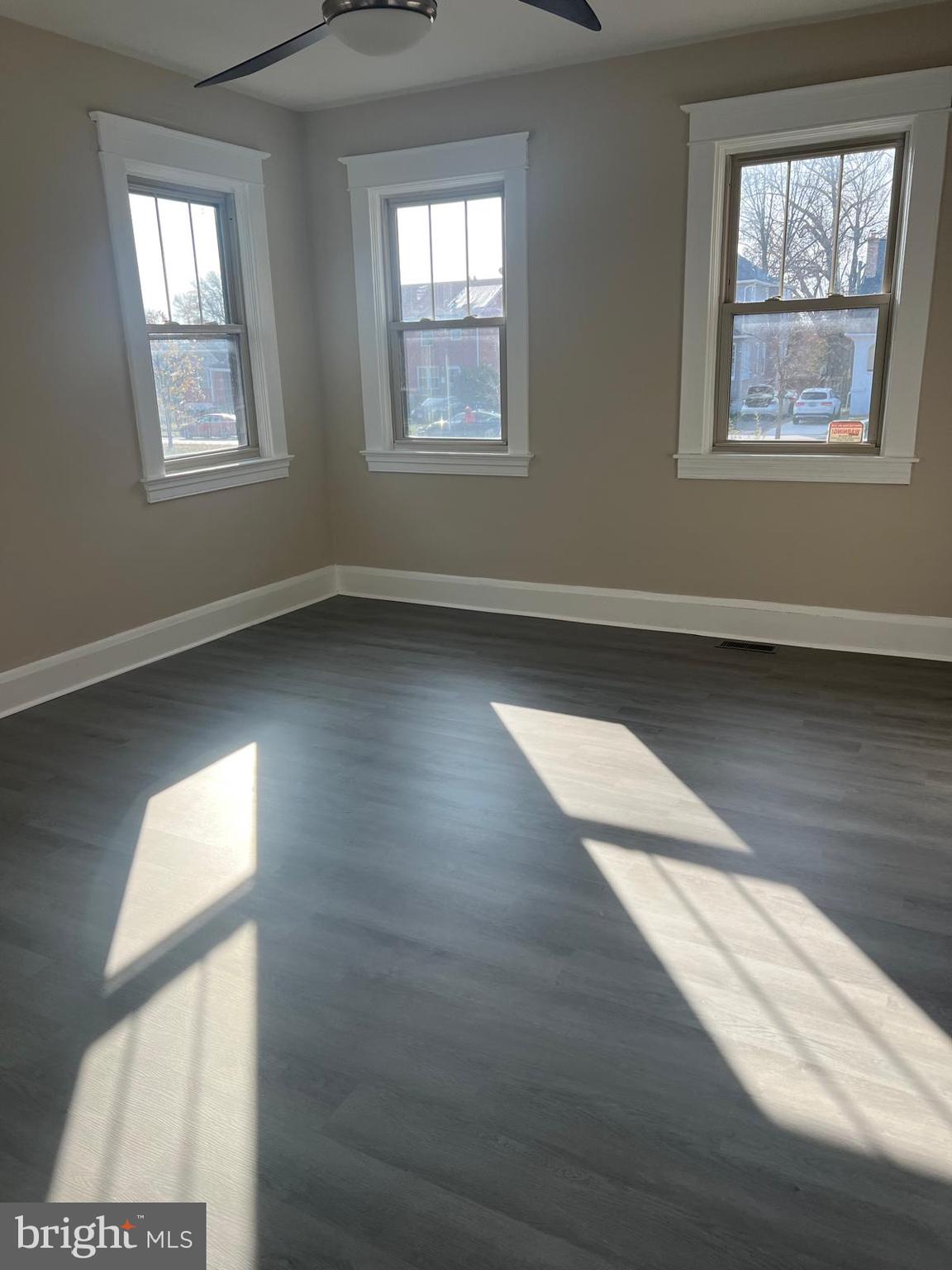 3206 E NORTHERN PARKWAY