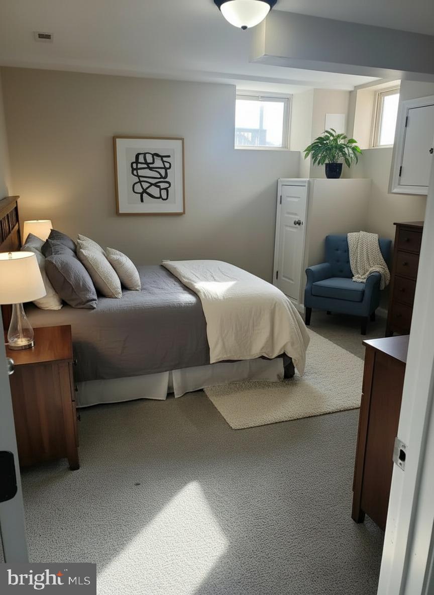 HAMILTON - Residential