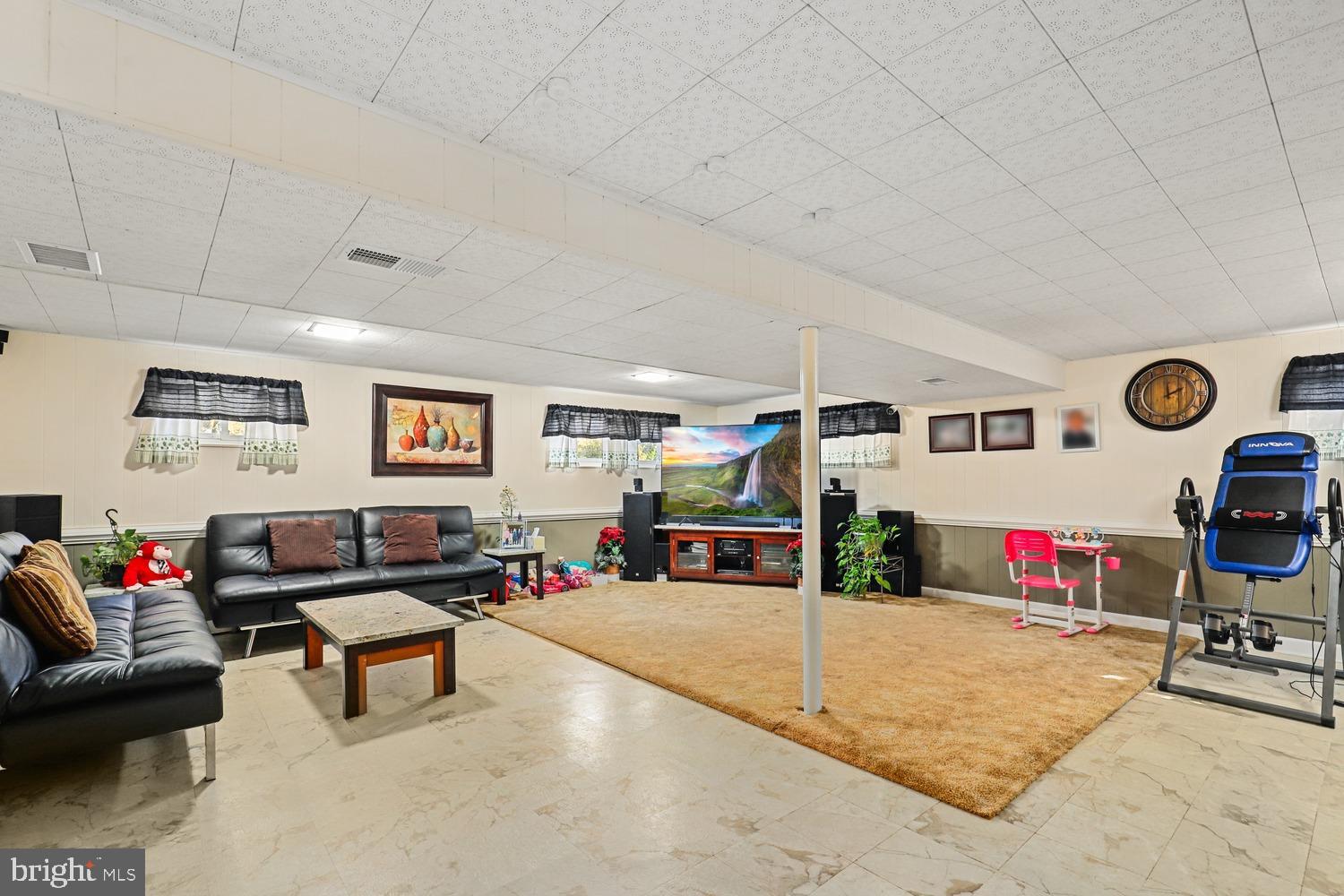 RAVENSWORTH - Residential