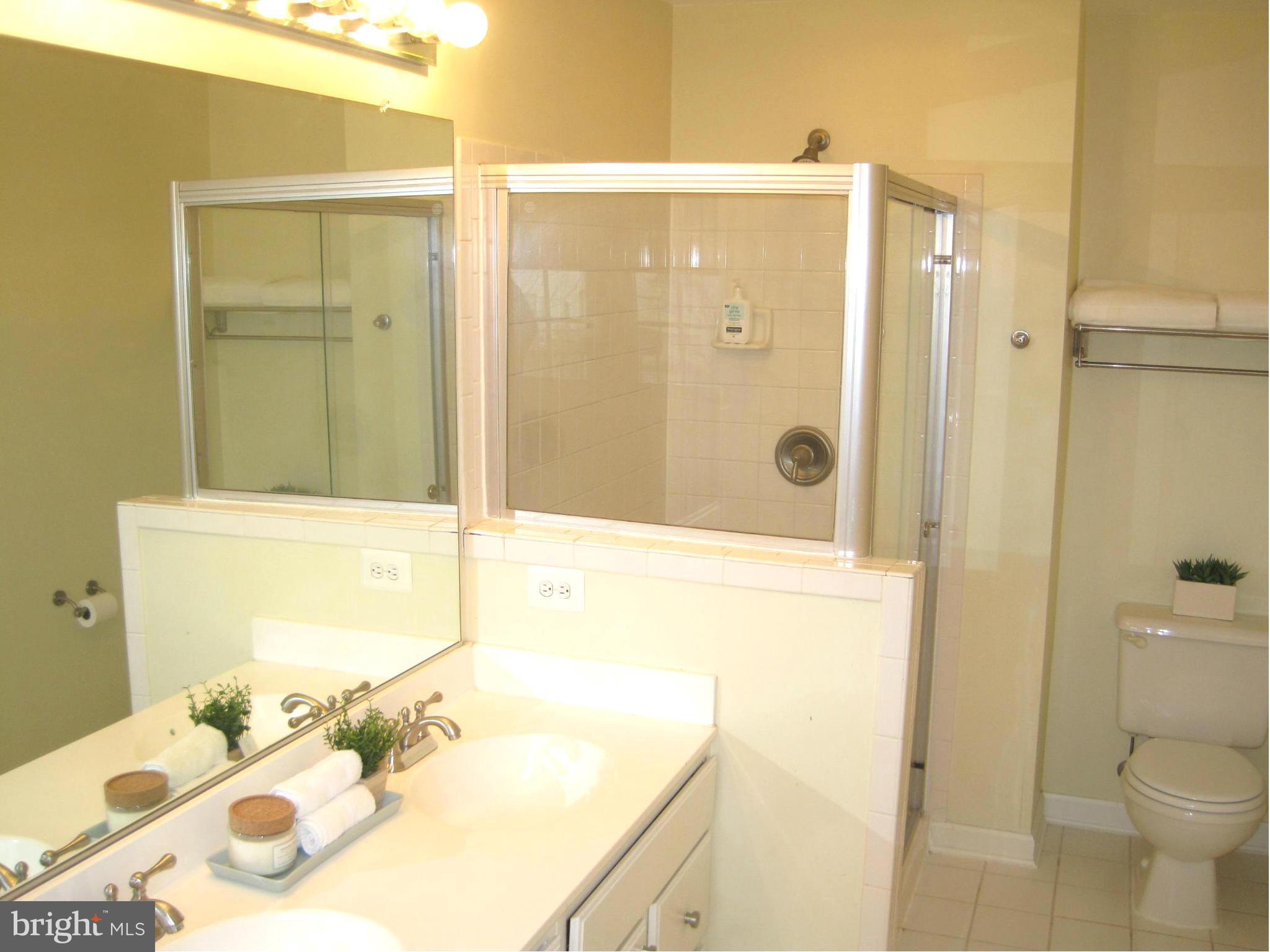 WAVERLY WOODS - Residential