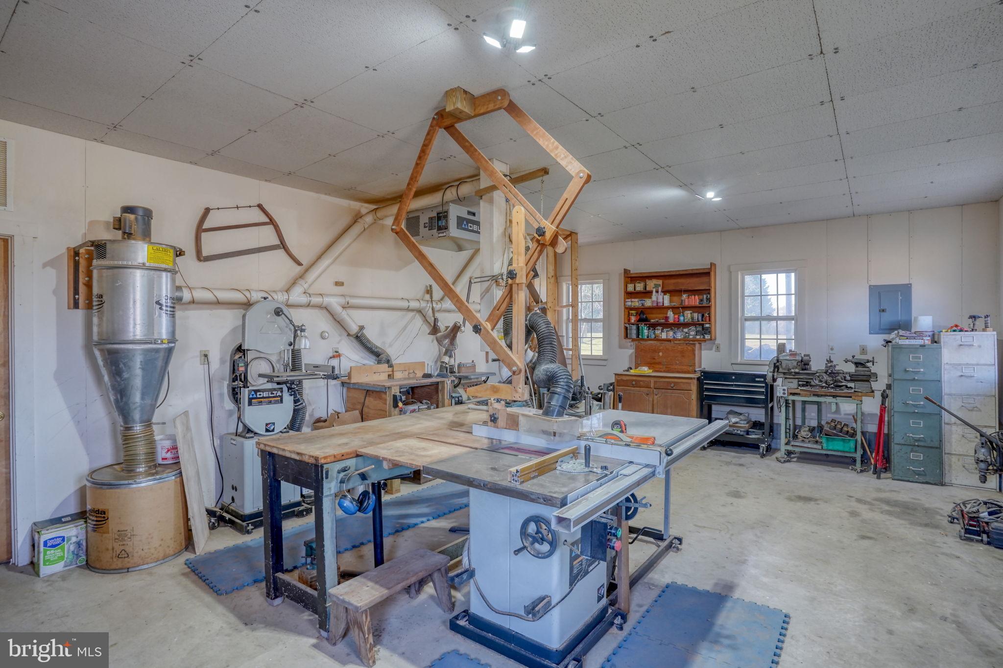 BATTERY POINT FARMS - Residential