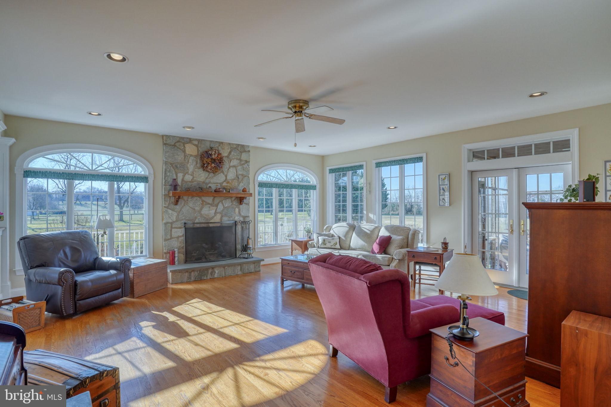 BATTERY POINT FARMS - Residential