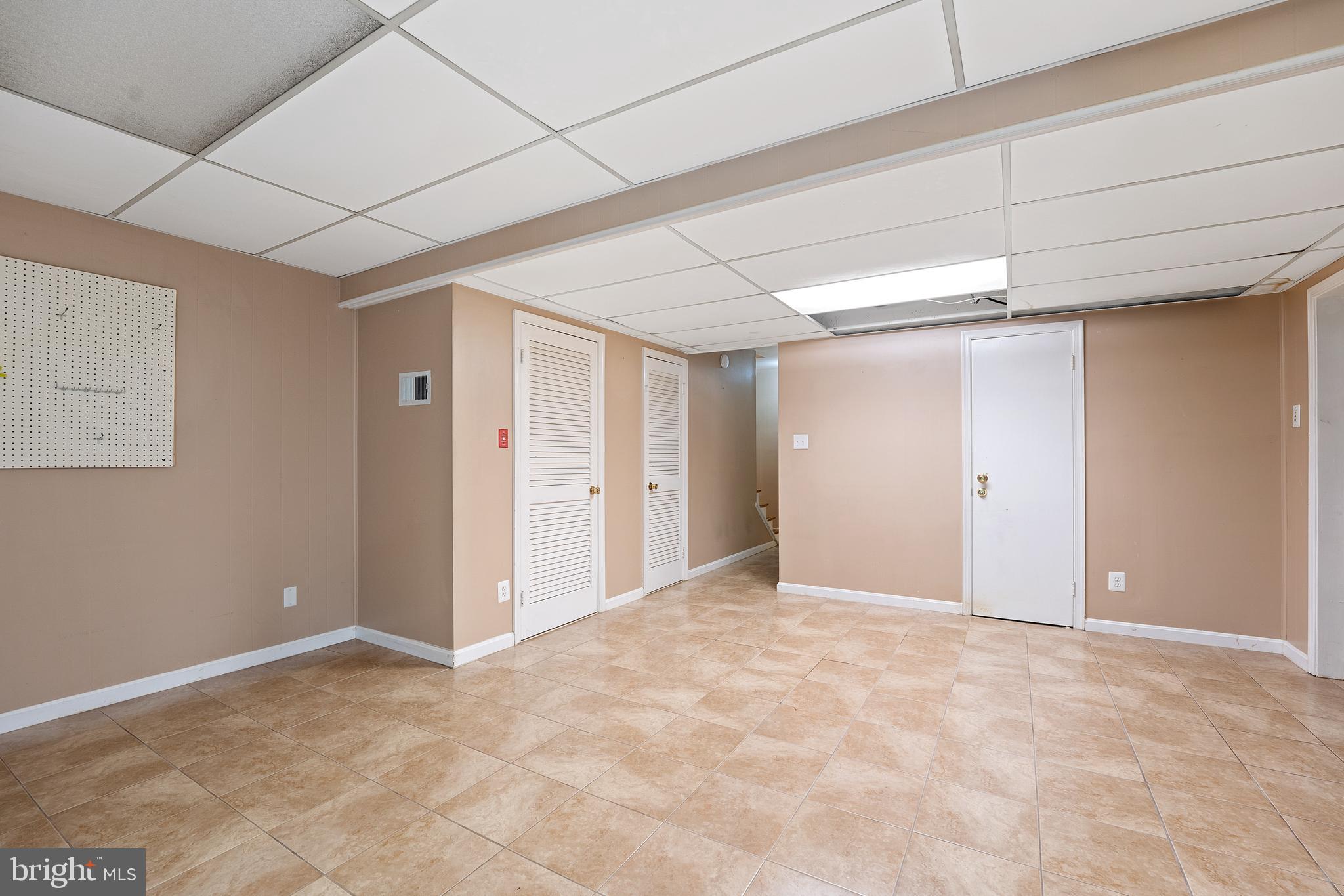 BERKELEY VILLAGE - Residential