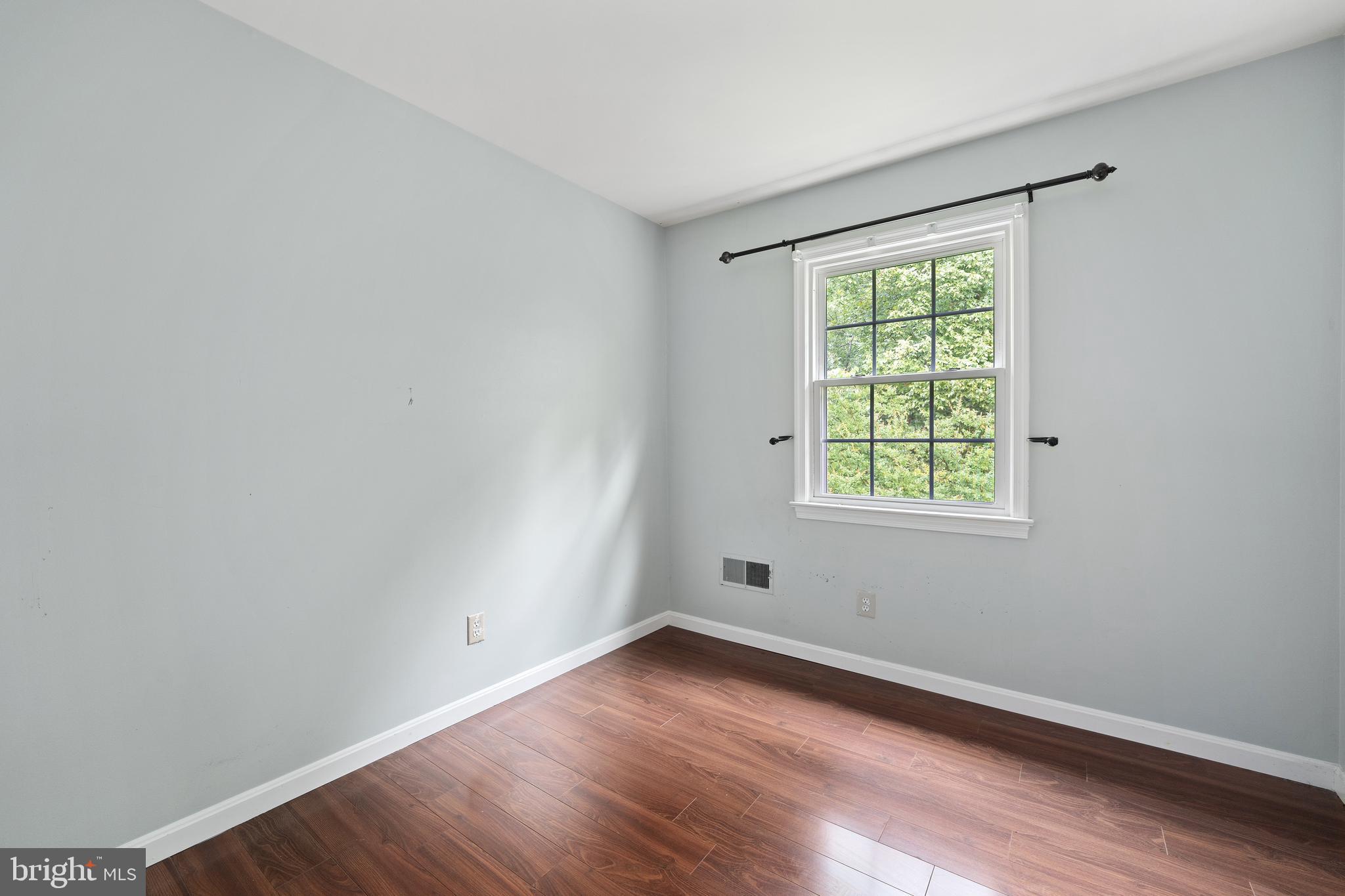 BERKELEY VILLAGE - Residential