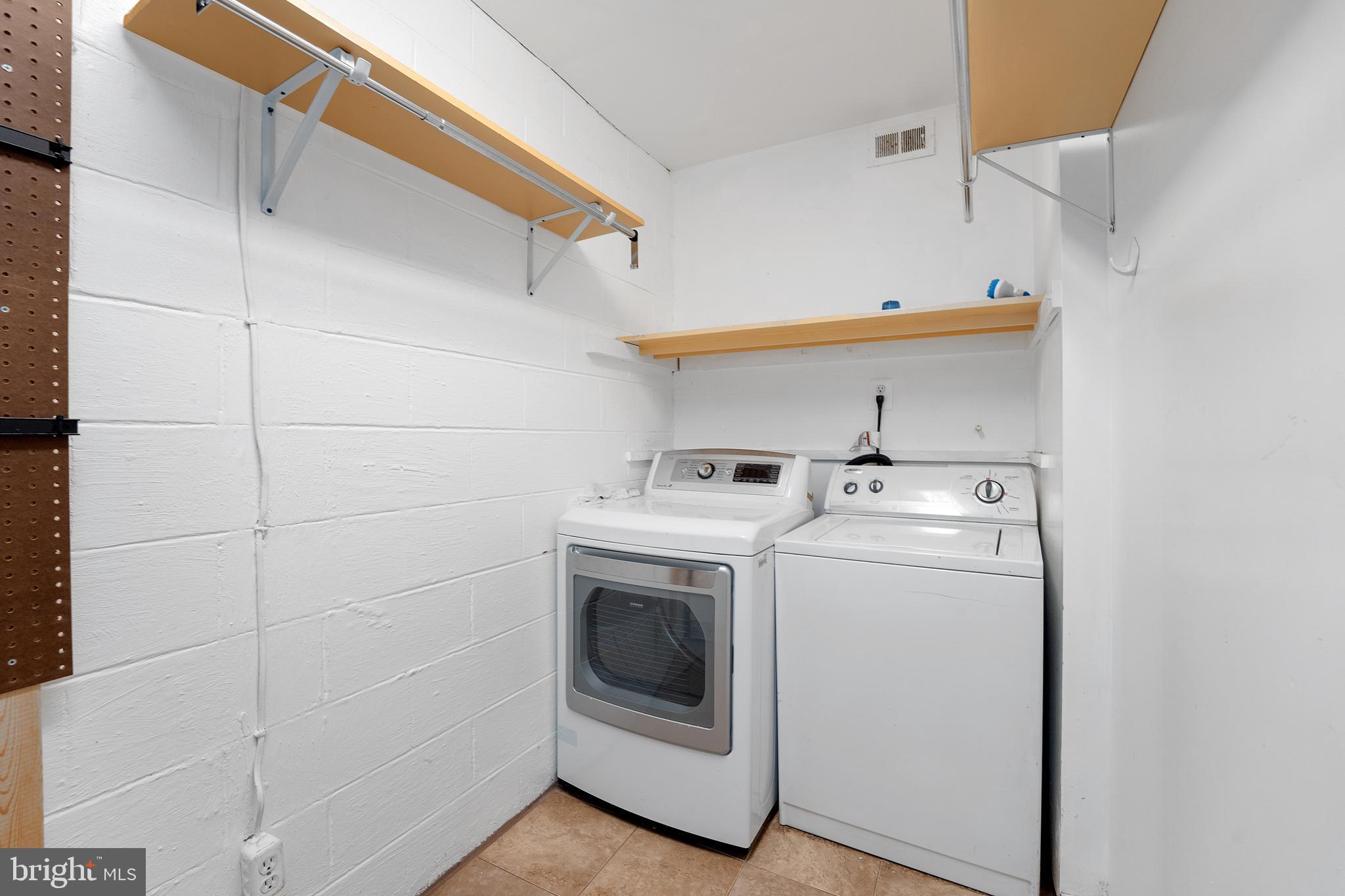 BERKELEY VILLAGE - Residential