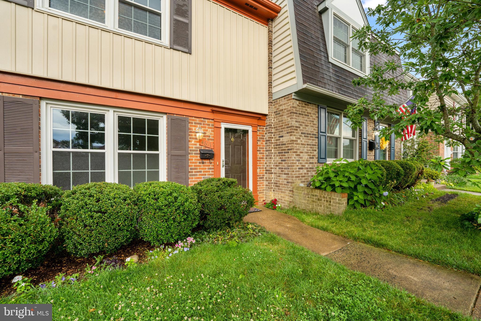 BERKELEY VILLAGE - Residential