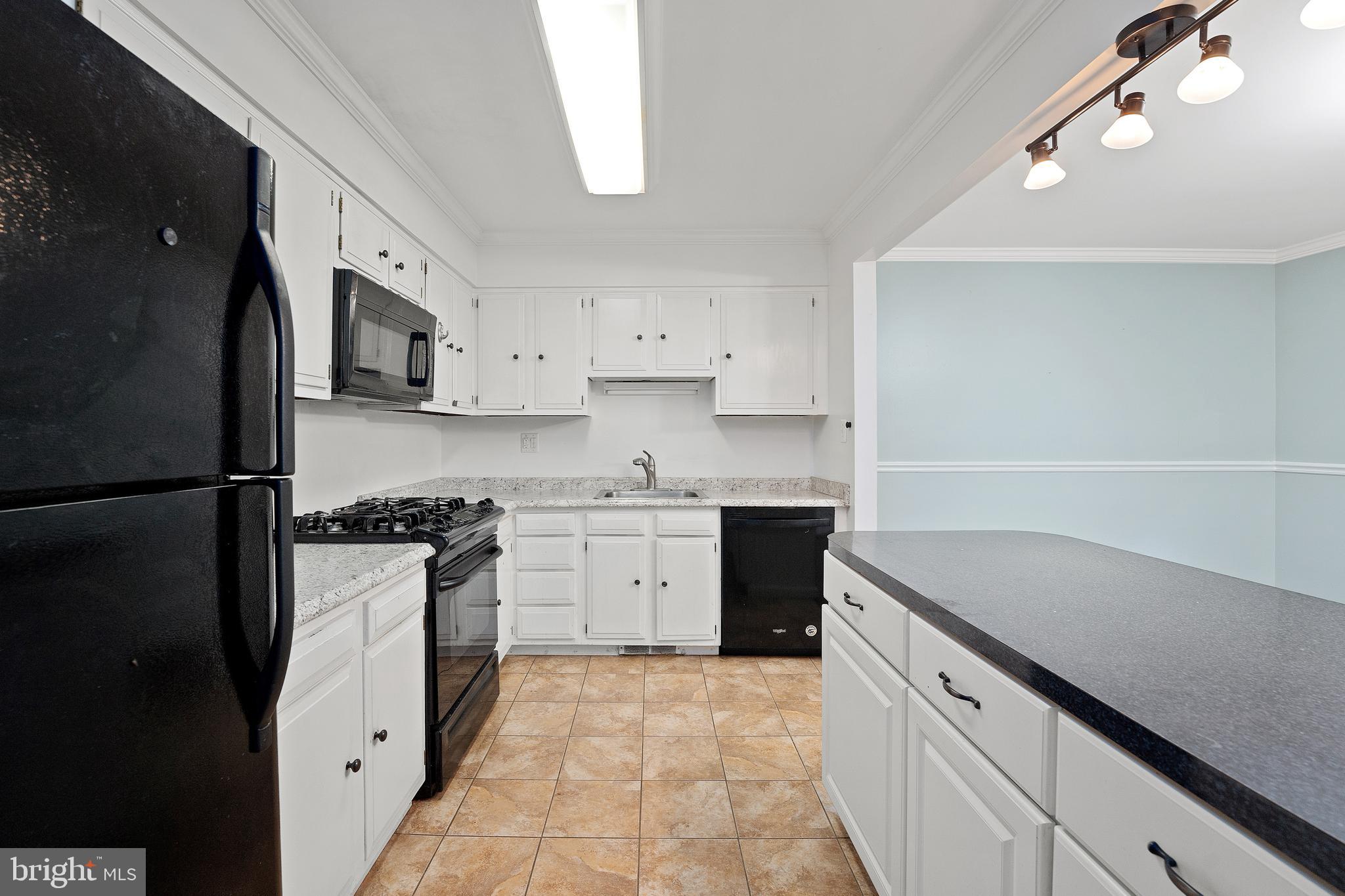 BERKELEY VILLAGE - Residential