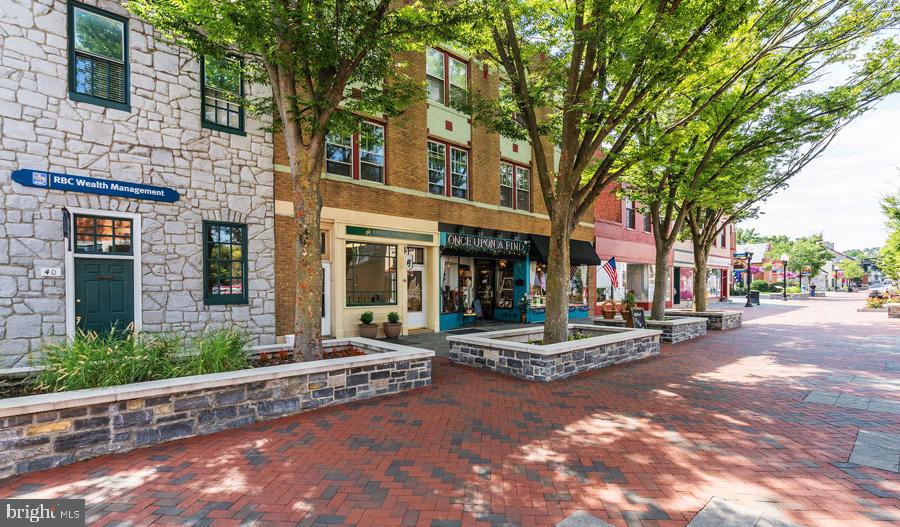 MIDDLETOWN - Residential