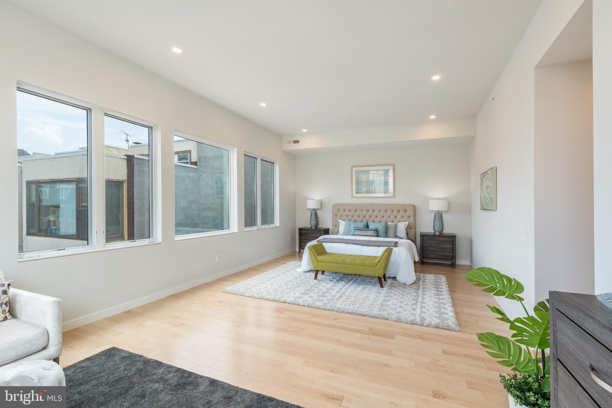 WASHINGTON SQ WEST - Residential