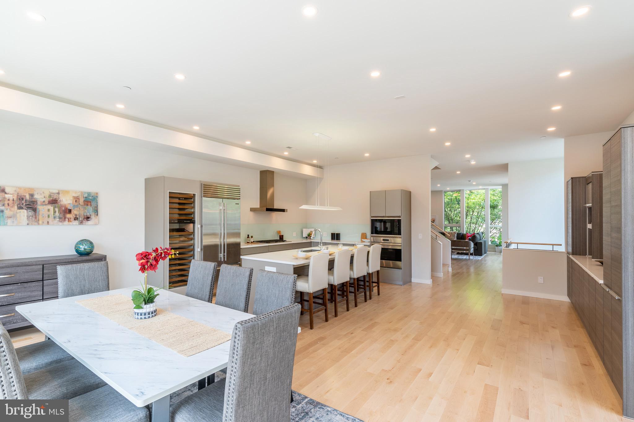 WASHINGTON SQ WEST - Residential