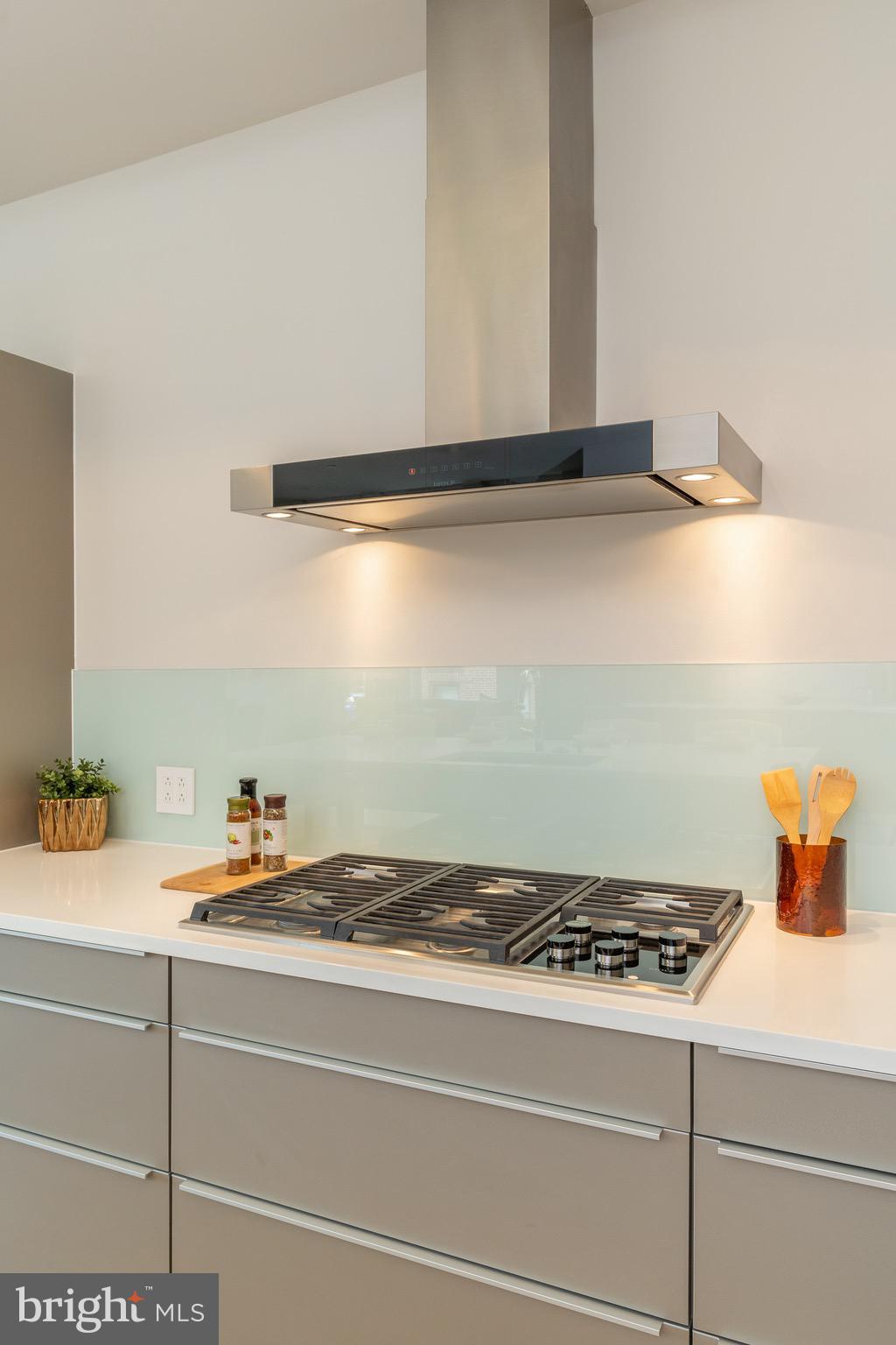 WASHINGTON SQ WEST - Residential