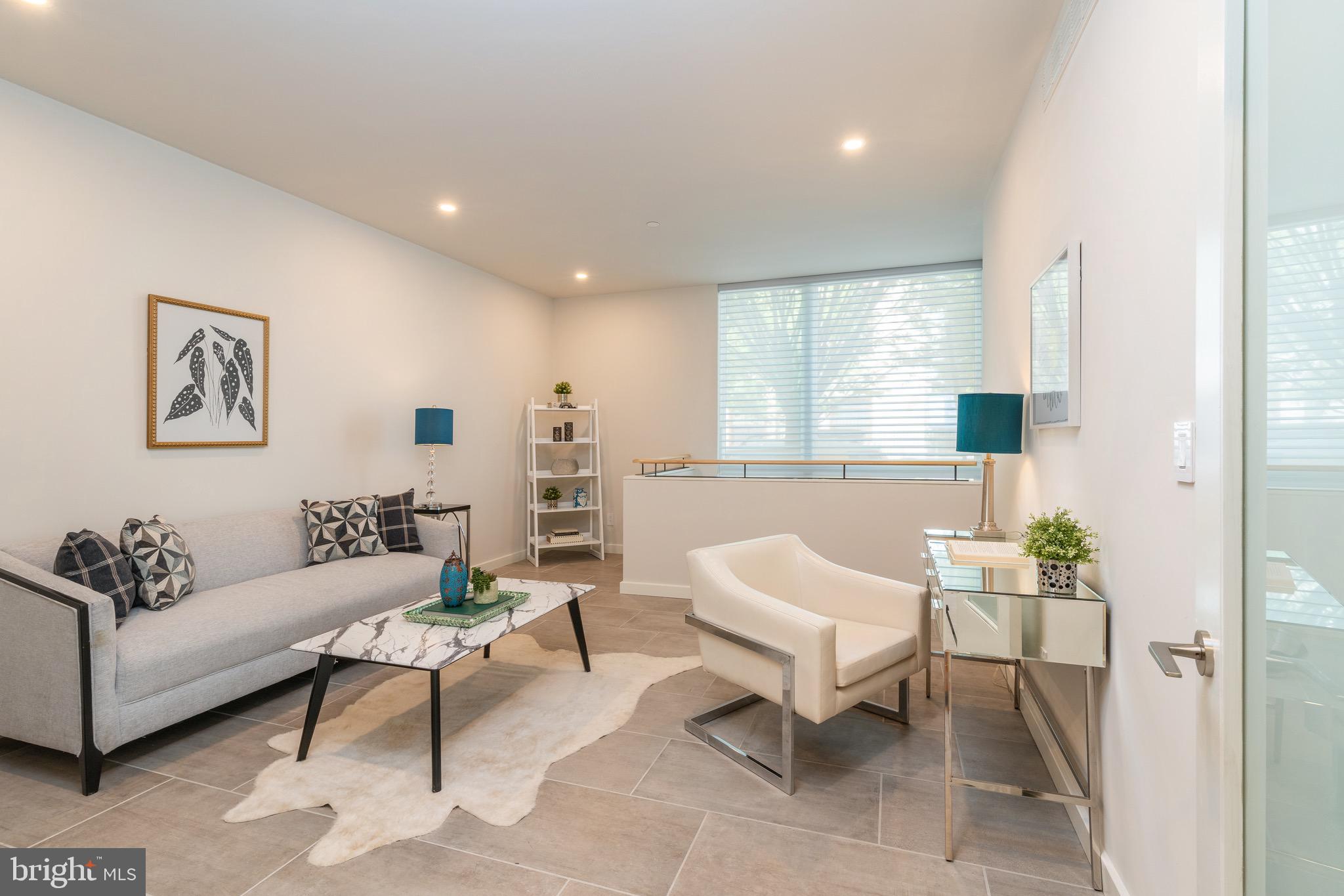 WASHINGTON SQ WEST - Residential