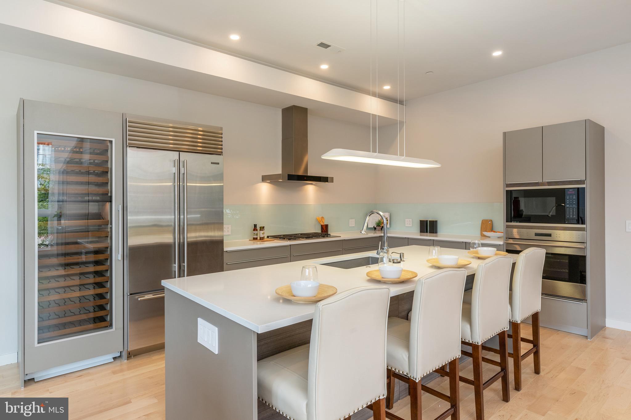 WASHINGTON SQ WEST - Residential