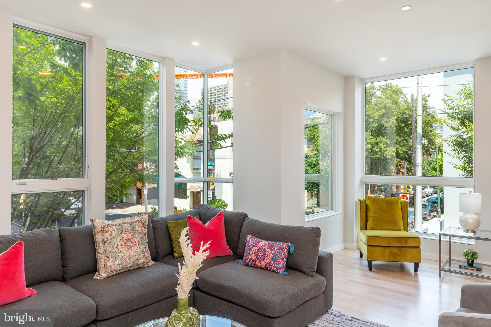 WASHINGTON SQ WEST - Residential