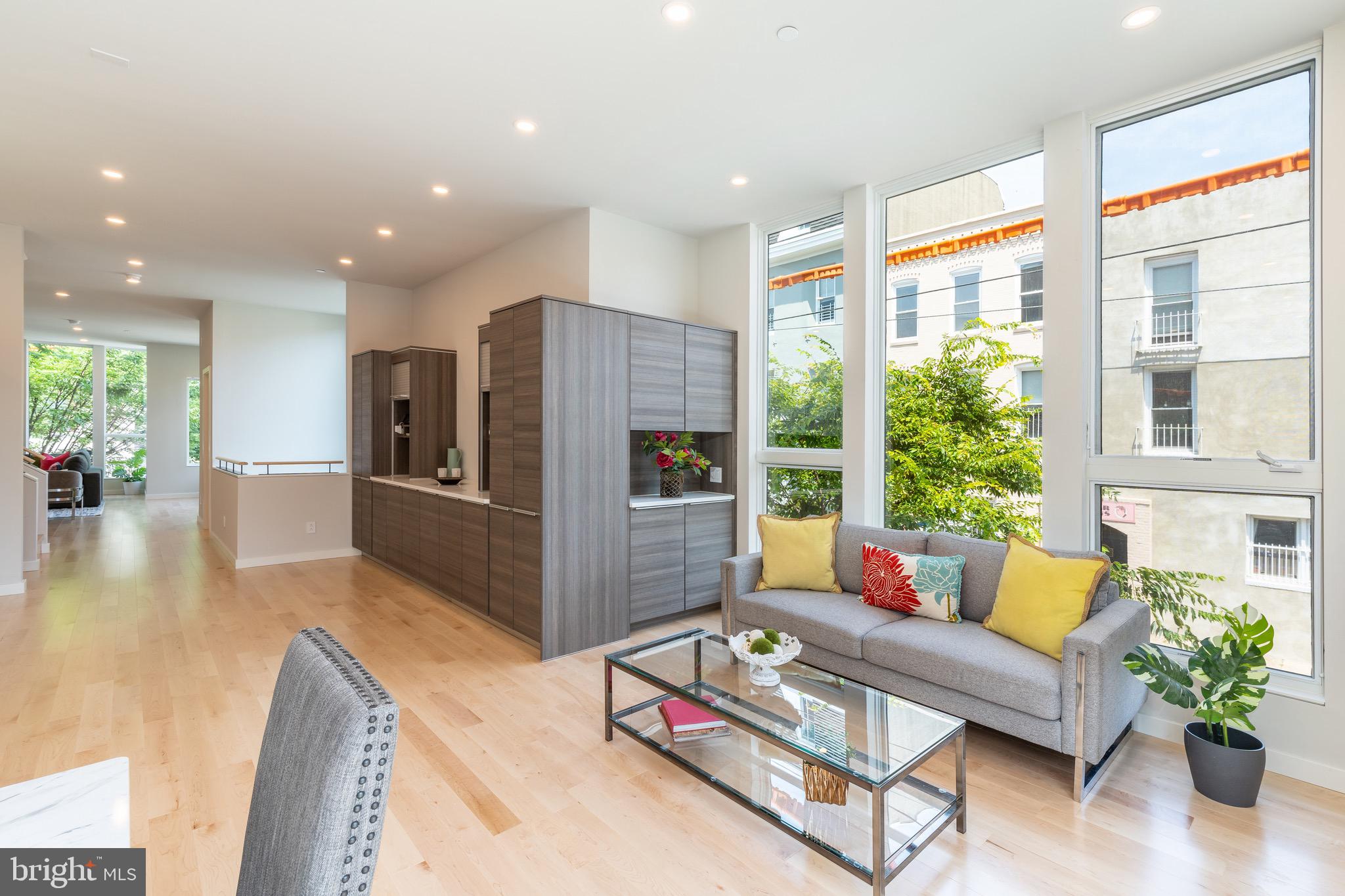 WASHINGTON SQ WEST - Residential