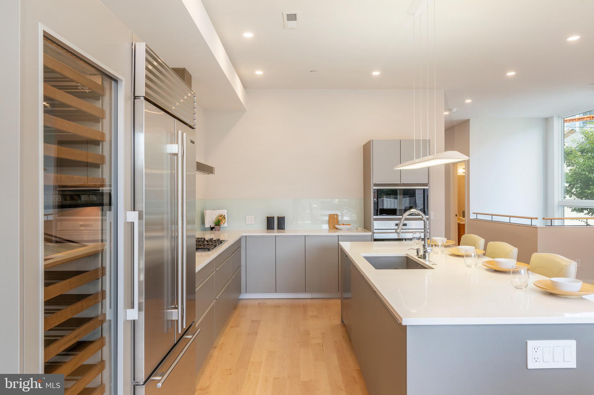 WASHINGTON SQ WEST - Residential