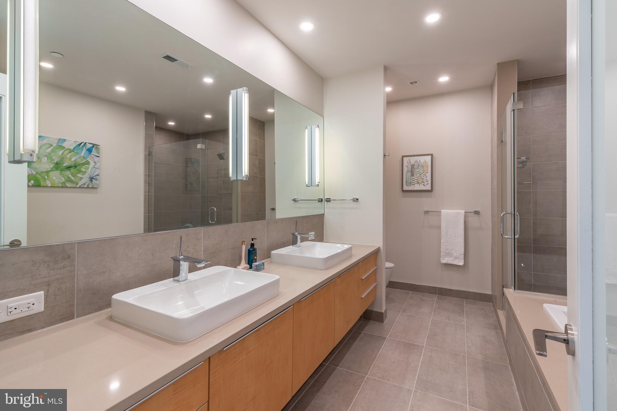 WASHINGTON SQ WEST - Residential