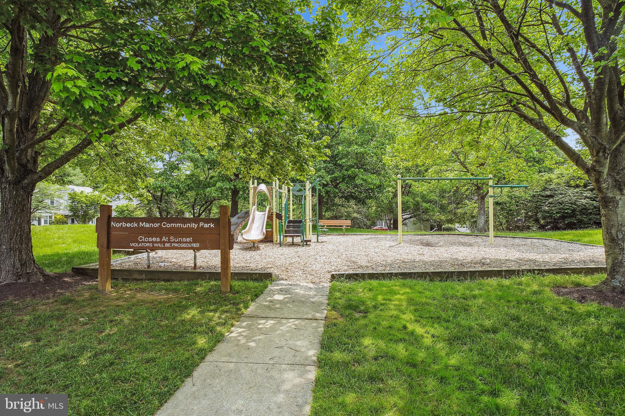 NORBECK ESTATES - Residential