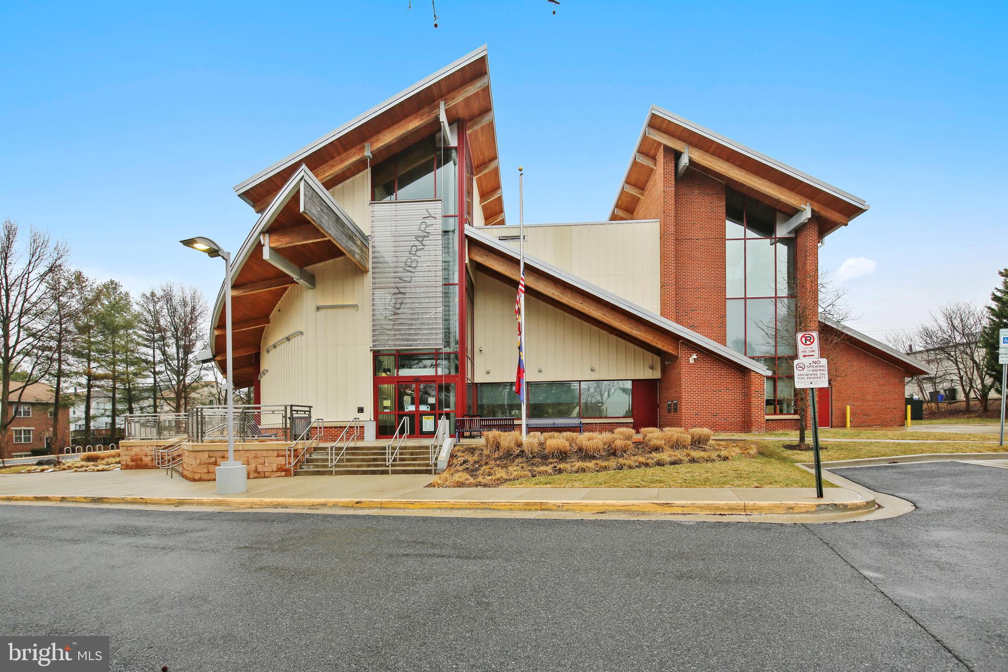 NORBECK ESTATES - Residential