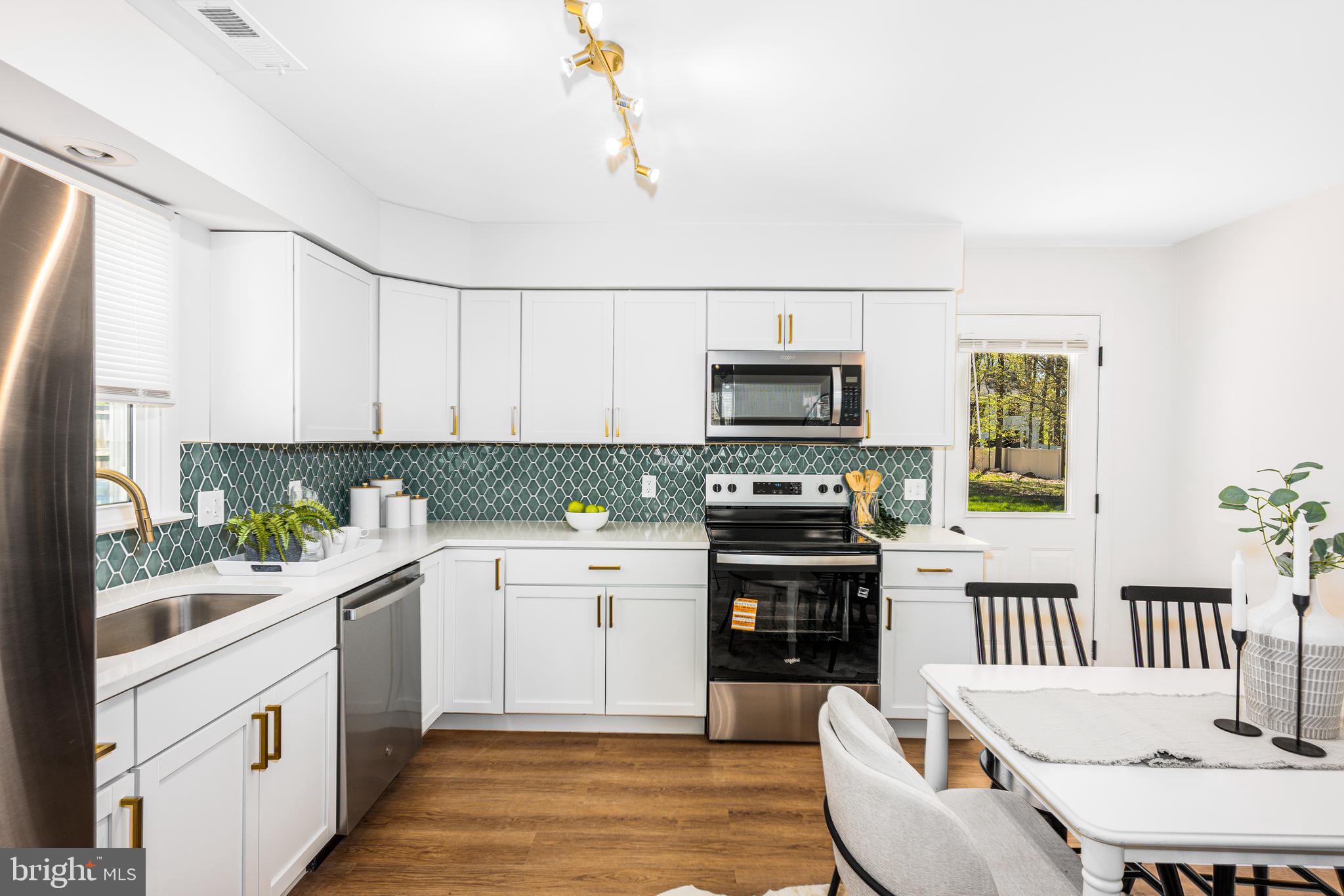 KENT ISLAND ESTATES - Residential