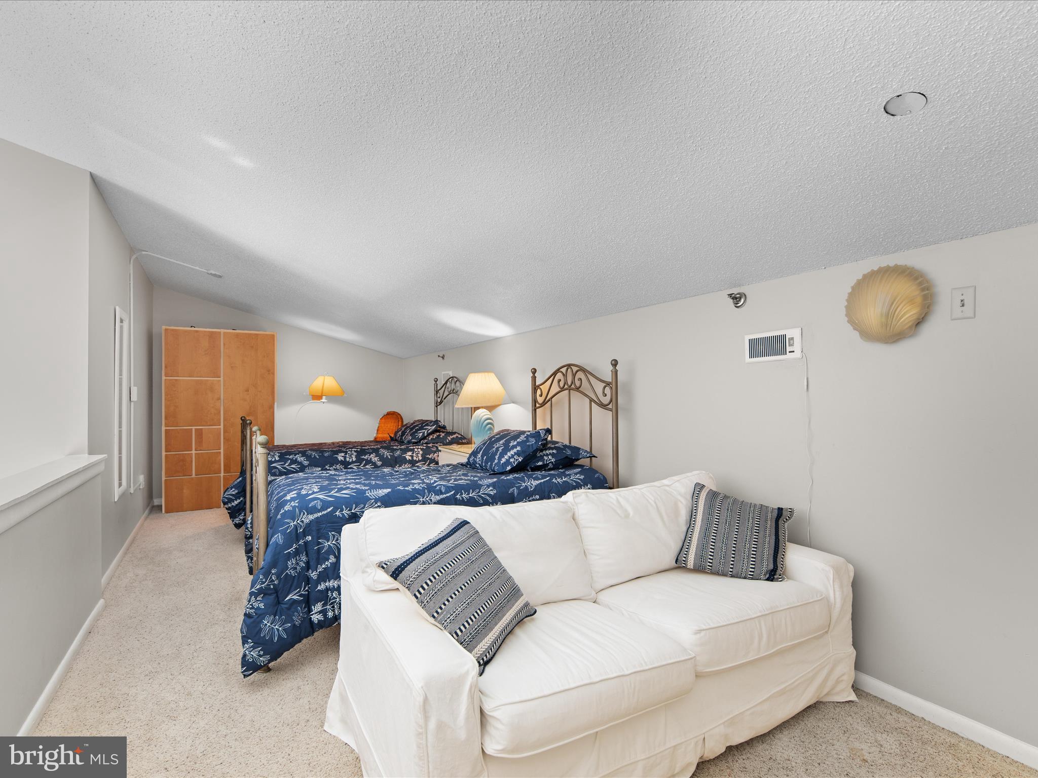 SEA COLONY EAST - Residential