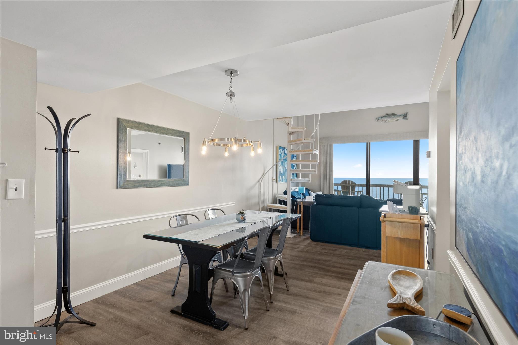 SEA COLONY EAST - Residential