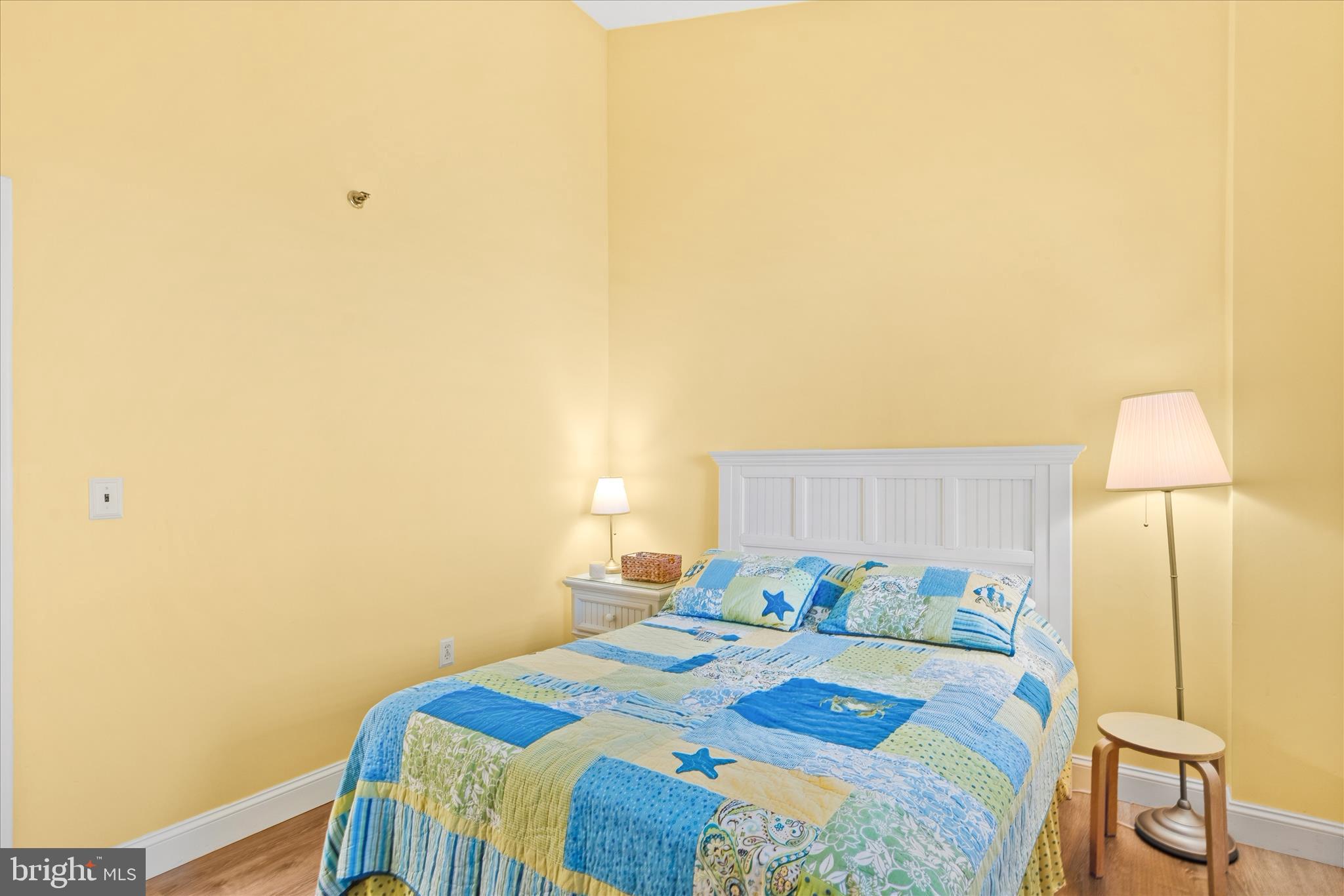 SEA COLONY EAST - Residential