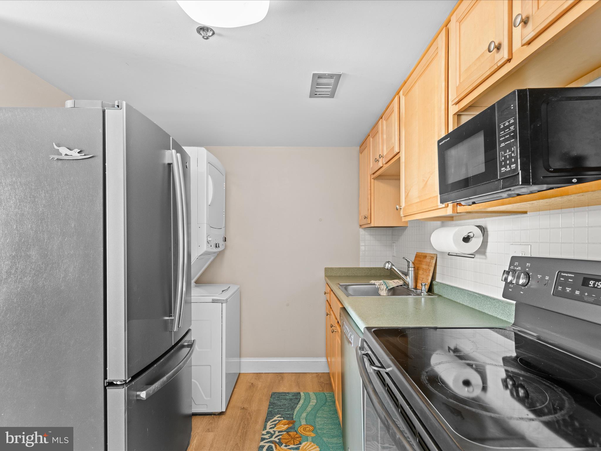 SEA COLONY EAST - Residential