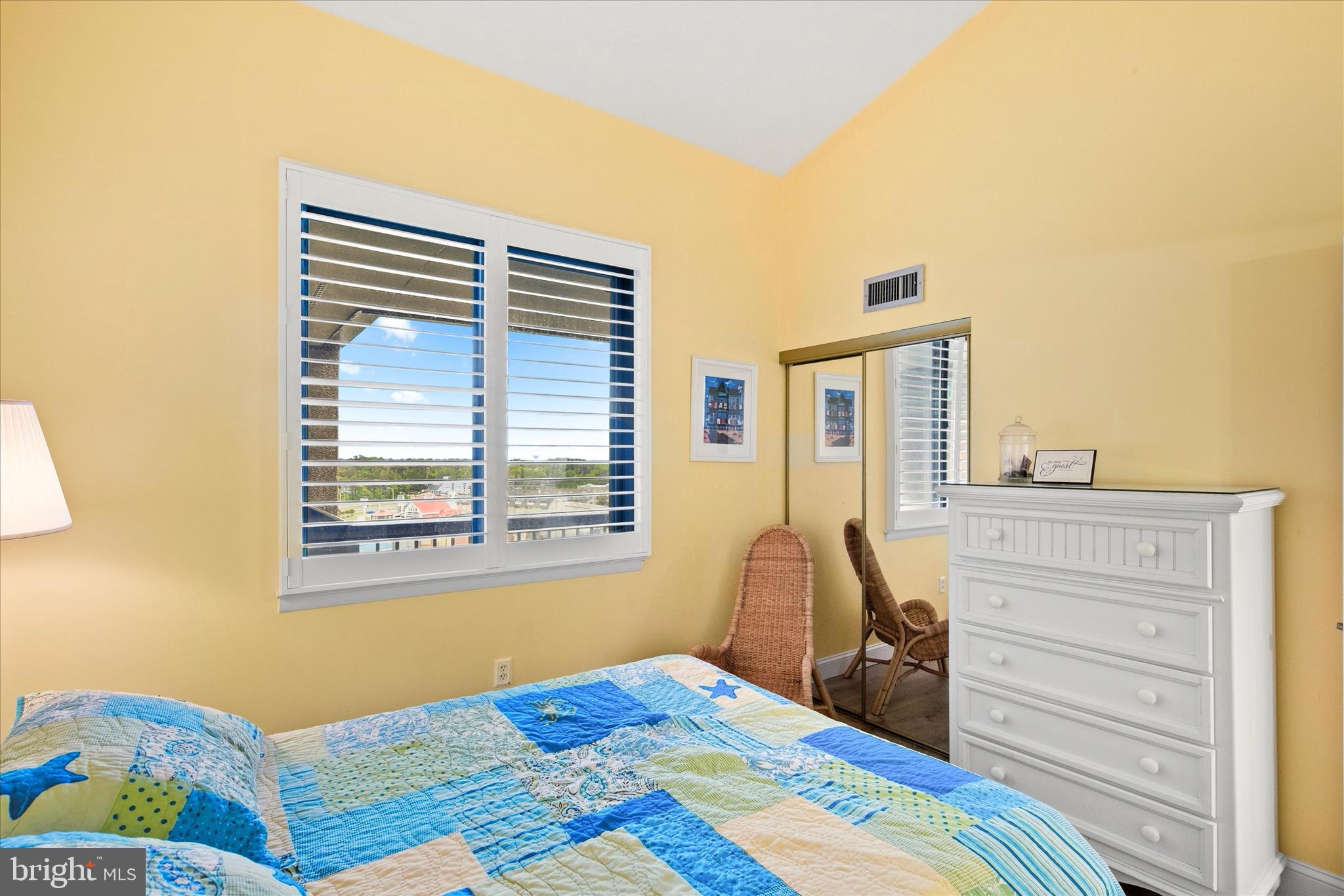 SEA COLONY EAST - Residential