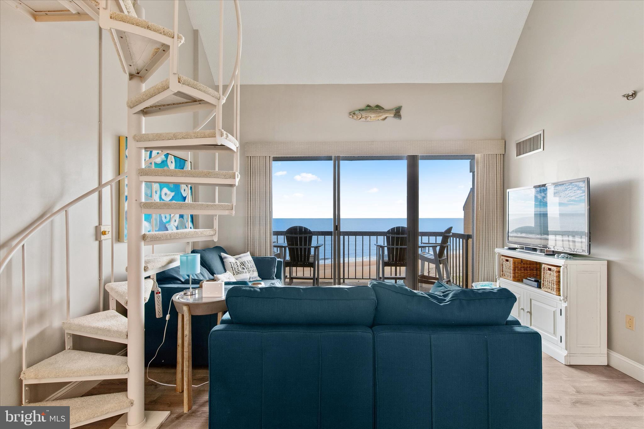 SEA COLONY EAST - Residential