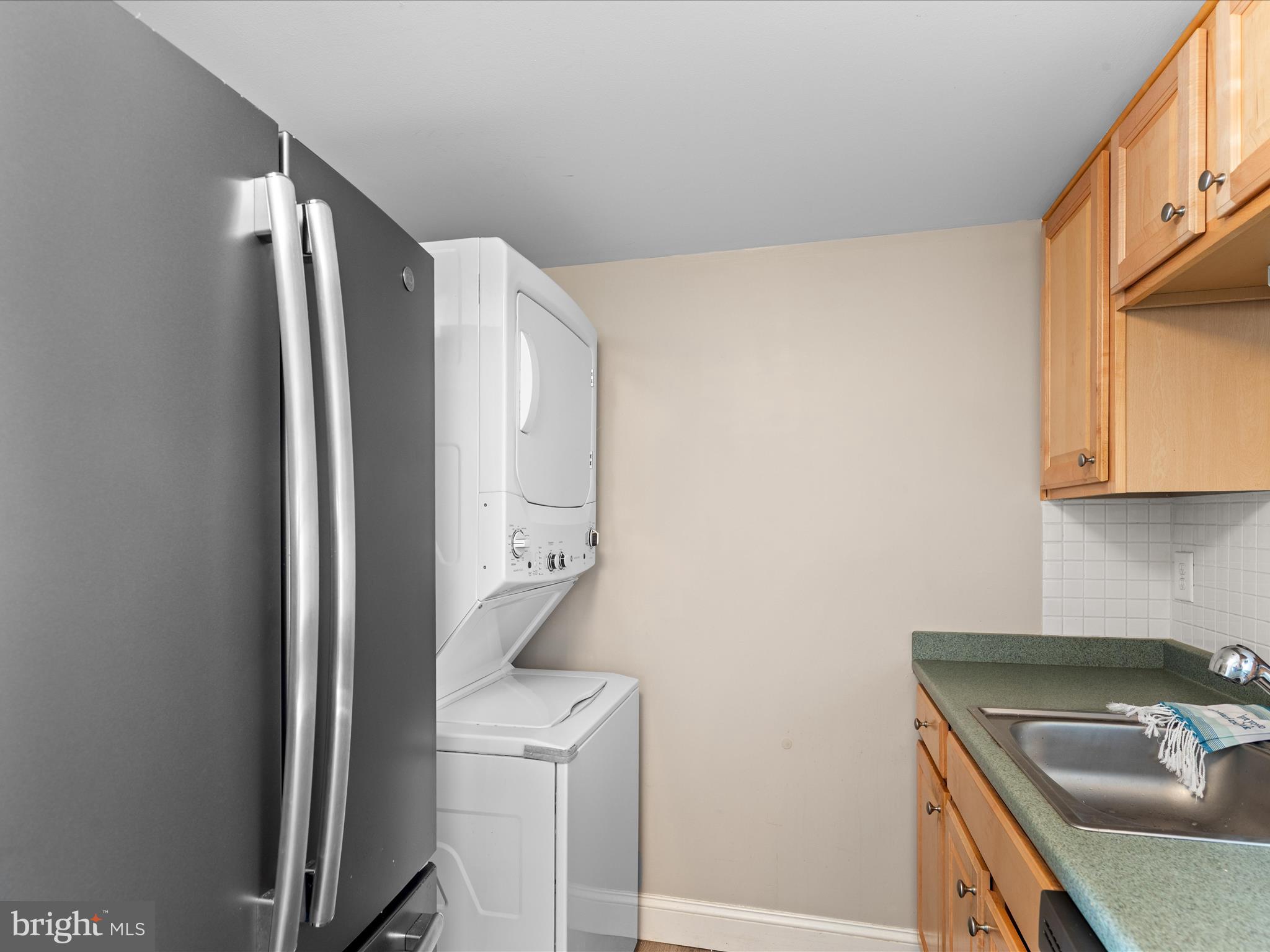 SEA COLONY EAST - Residential